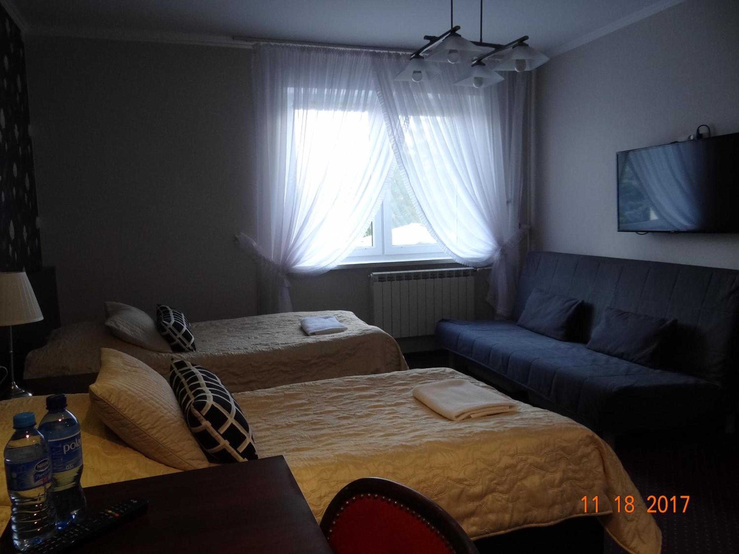 Quadruple Room - Photo 12