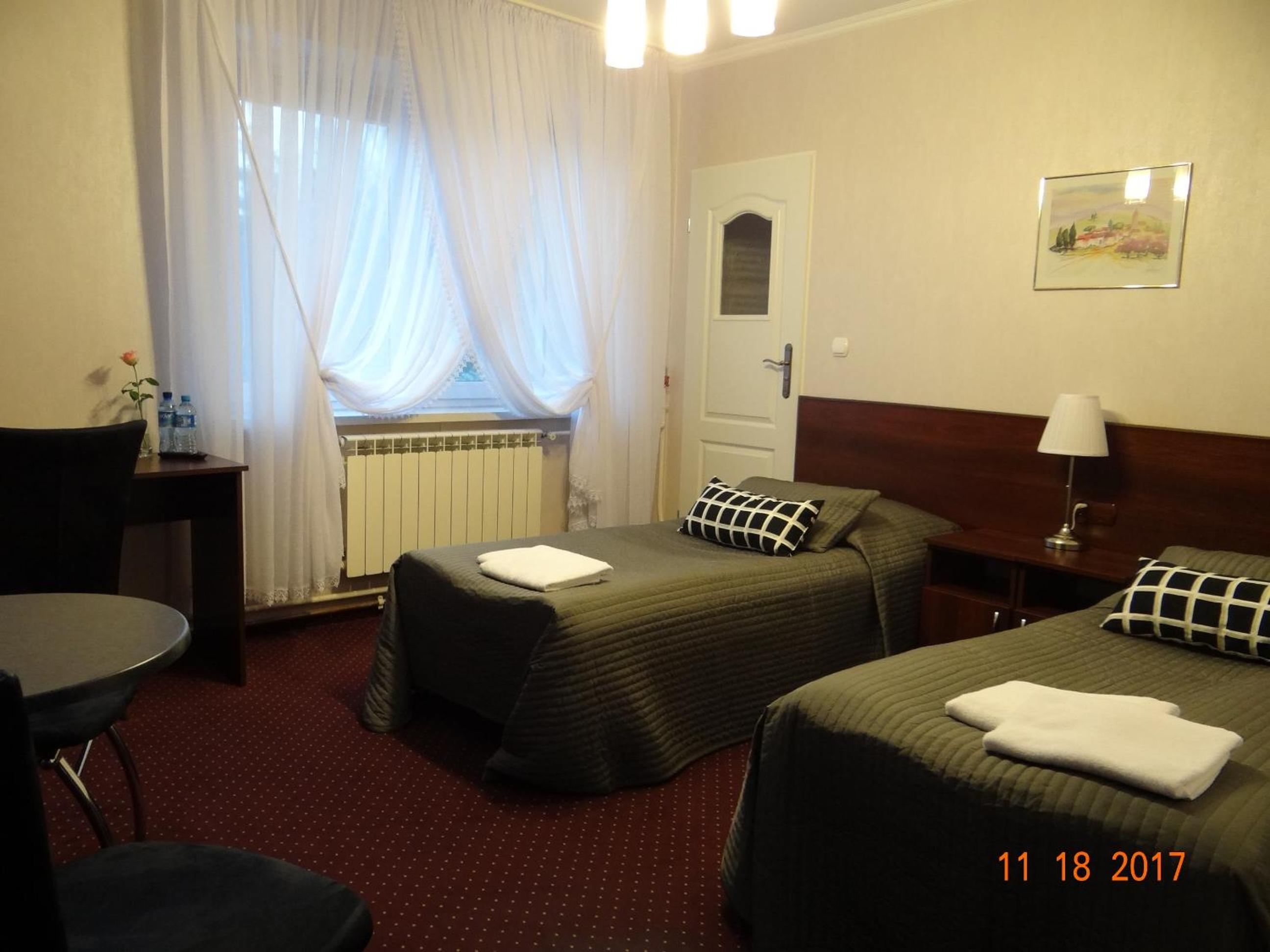 Double Room - Photo 22