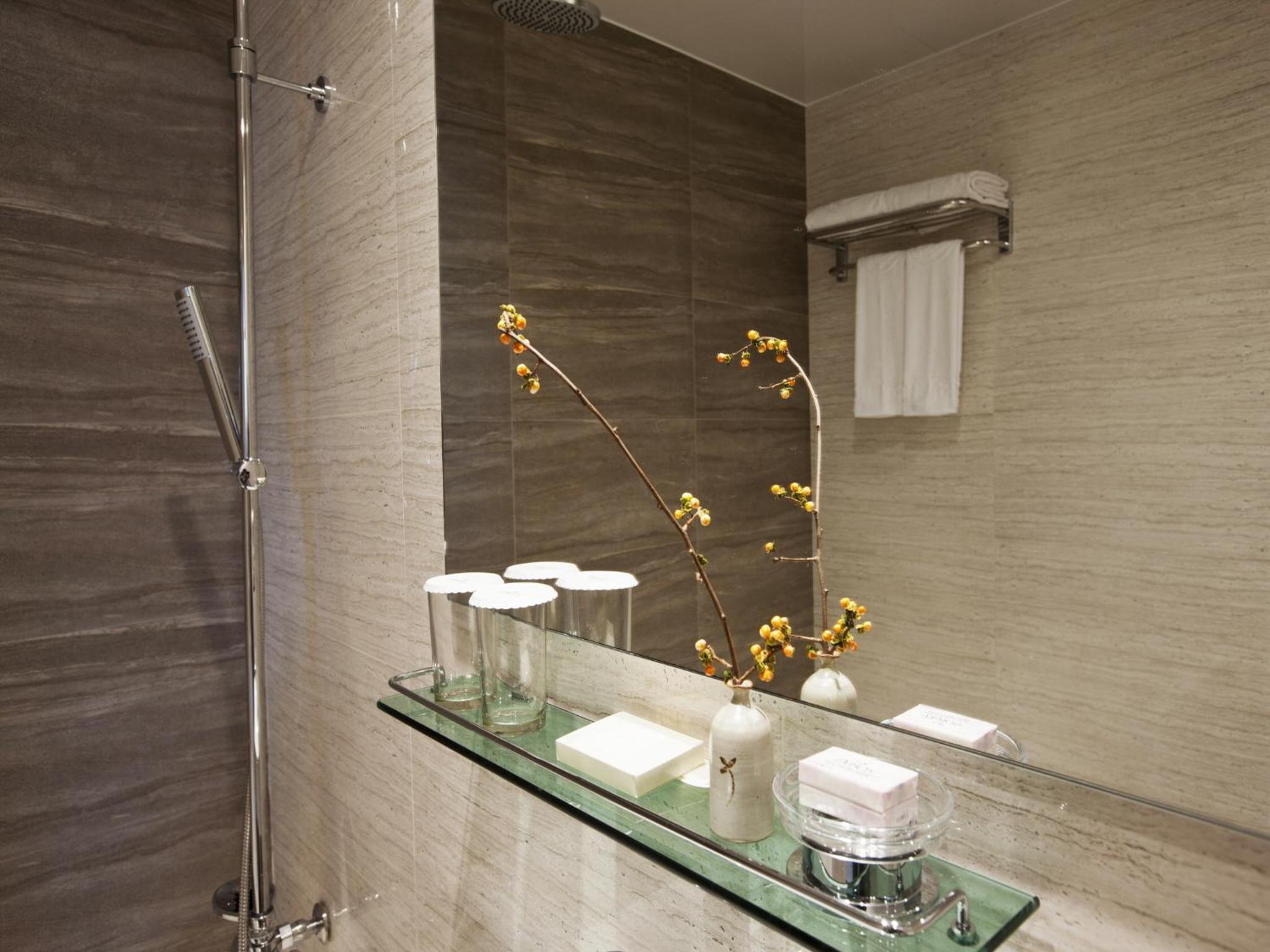 Deluxe Family Room - Photo 6
