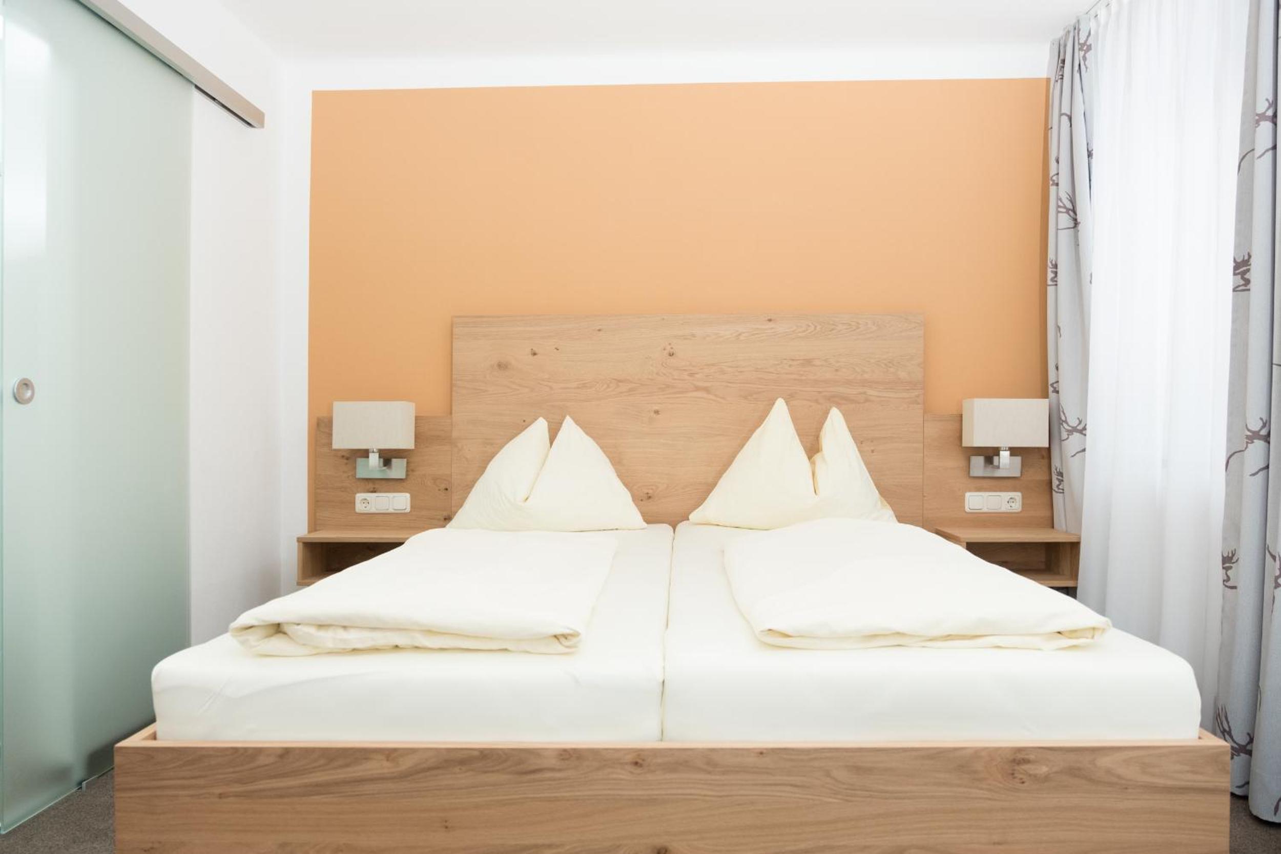 Double Room with Extra Bed photo 1