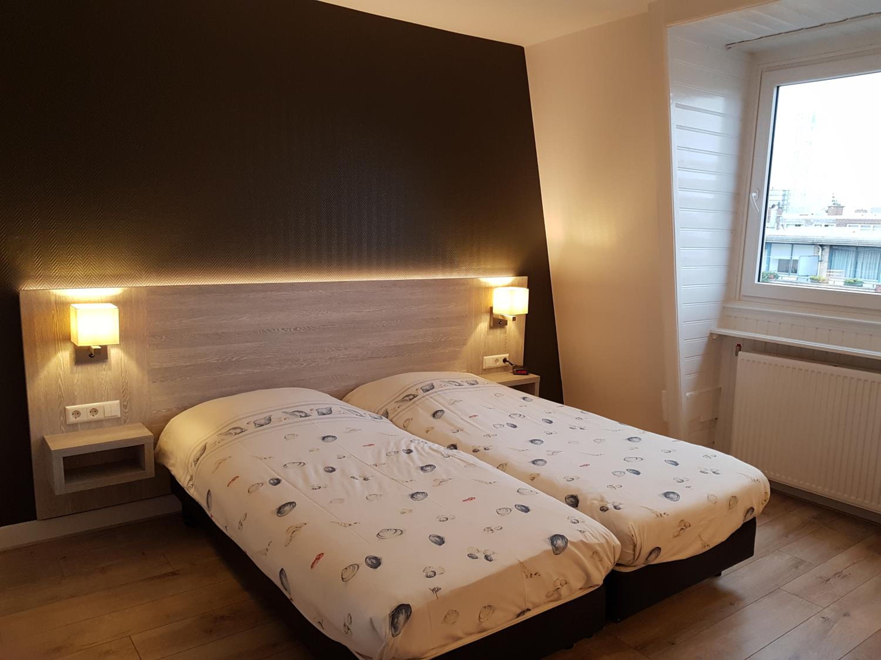 Twin Room with Shower photo 2
