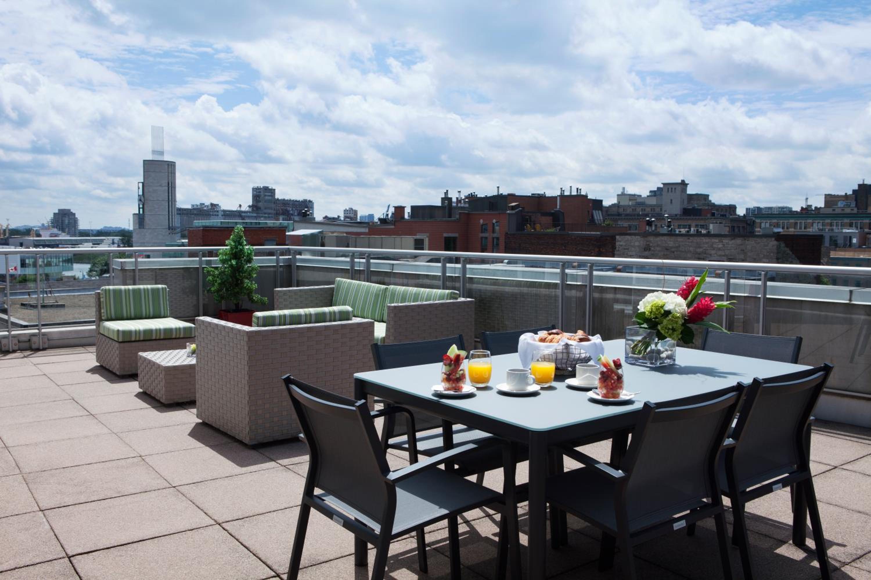 Suite with Terrace - Photo 7