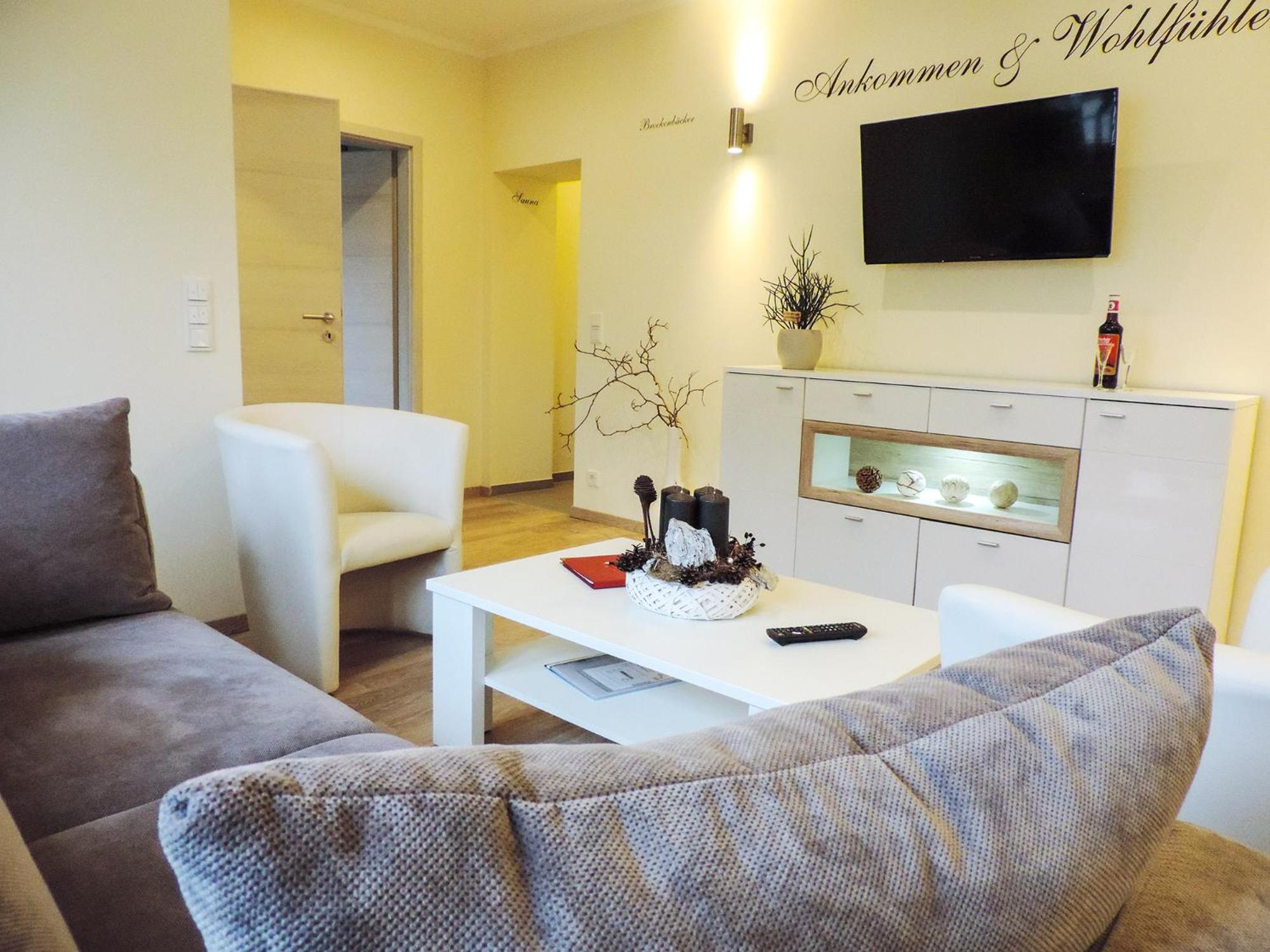 Two-Bedroom Apartment With Sauna photo 1