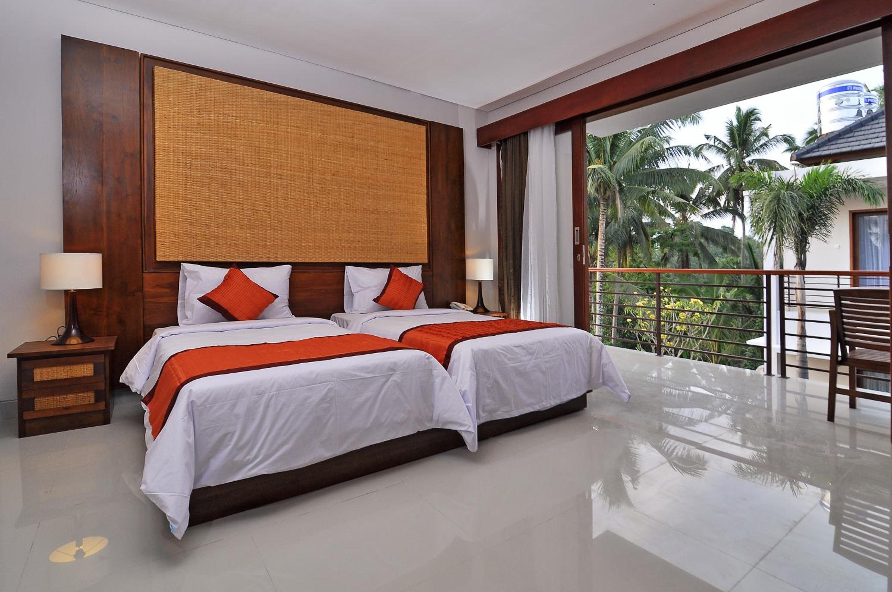 Deluxe Double or Twin Room photo 2