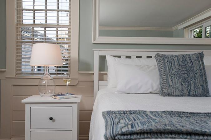 Queen Room photo 2