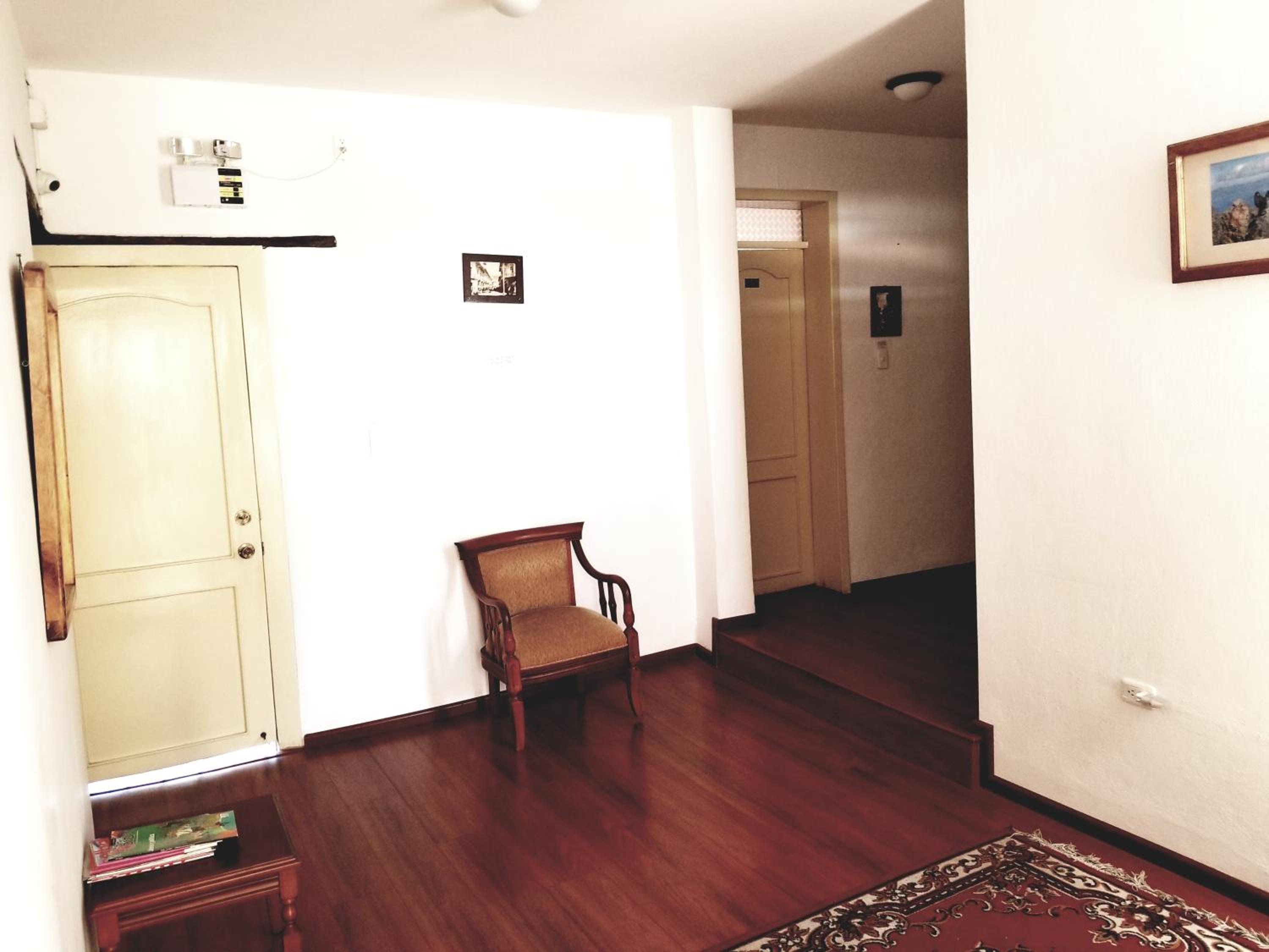 Twin Room with Private Bathroom photo 1