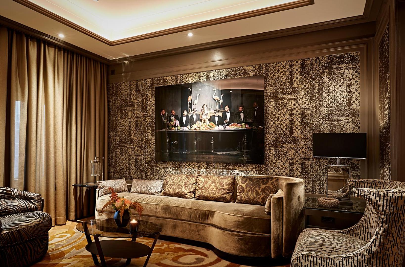 Two-Bedroom Suite thumbnail 5