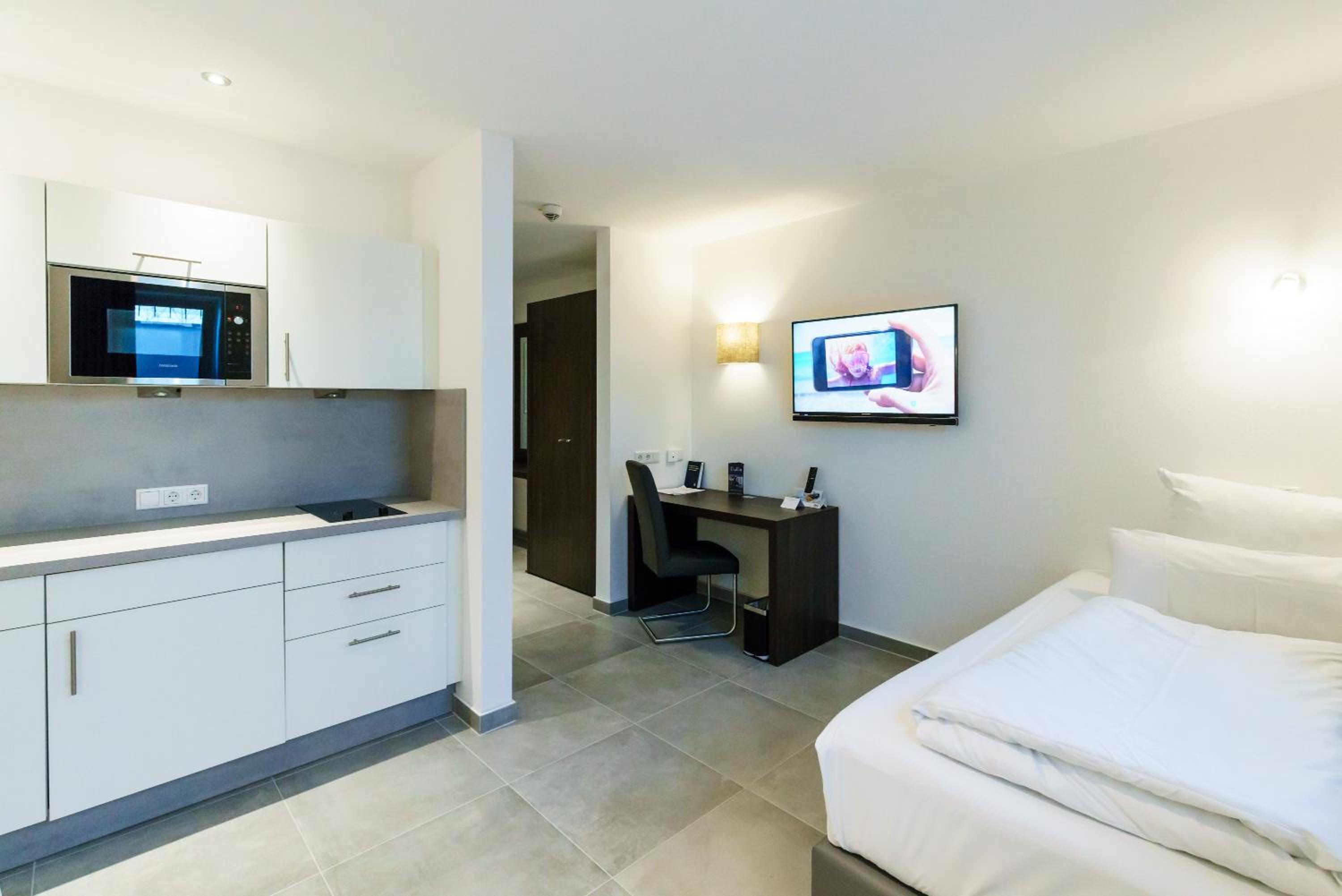 Studio Apartment photo 2