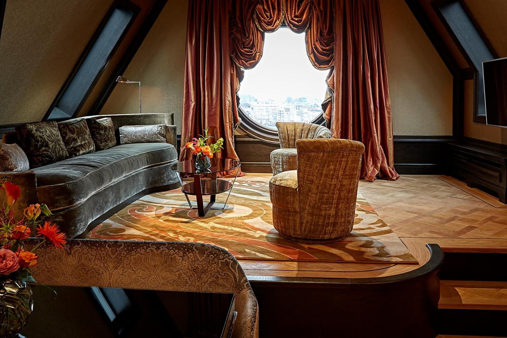 Penthouse Suite