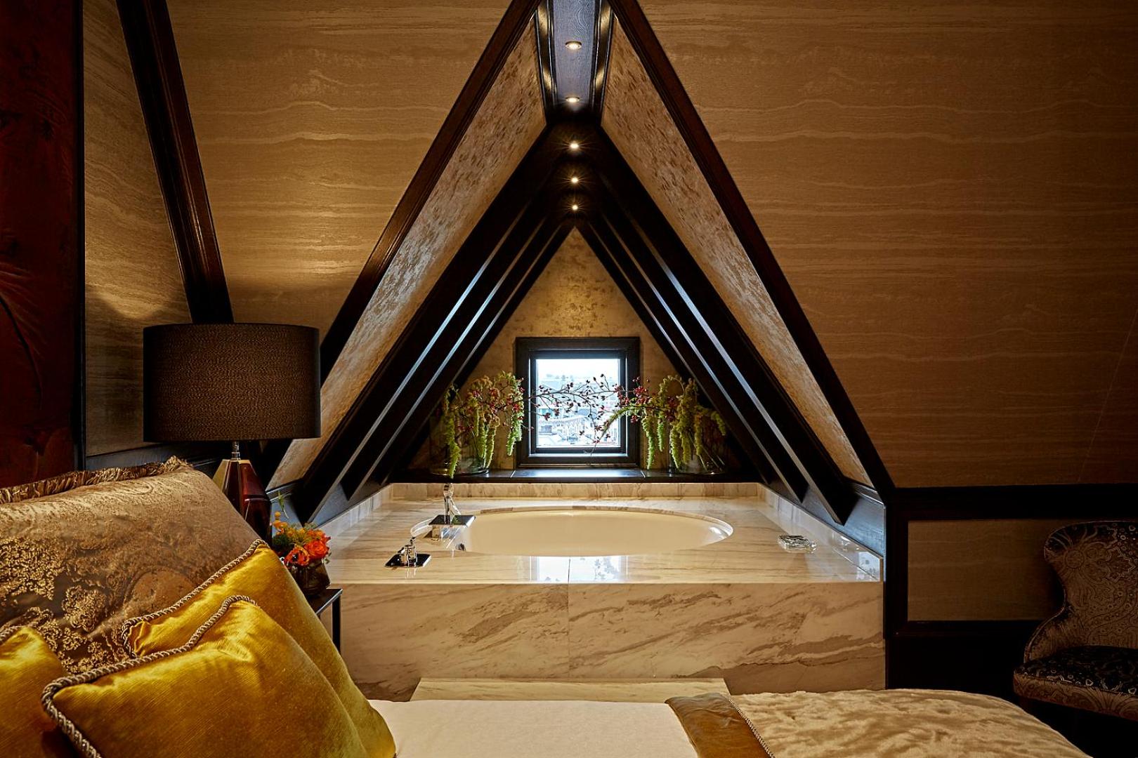 Penthouse Suite thumbnail 5