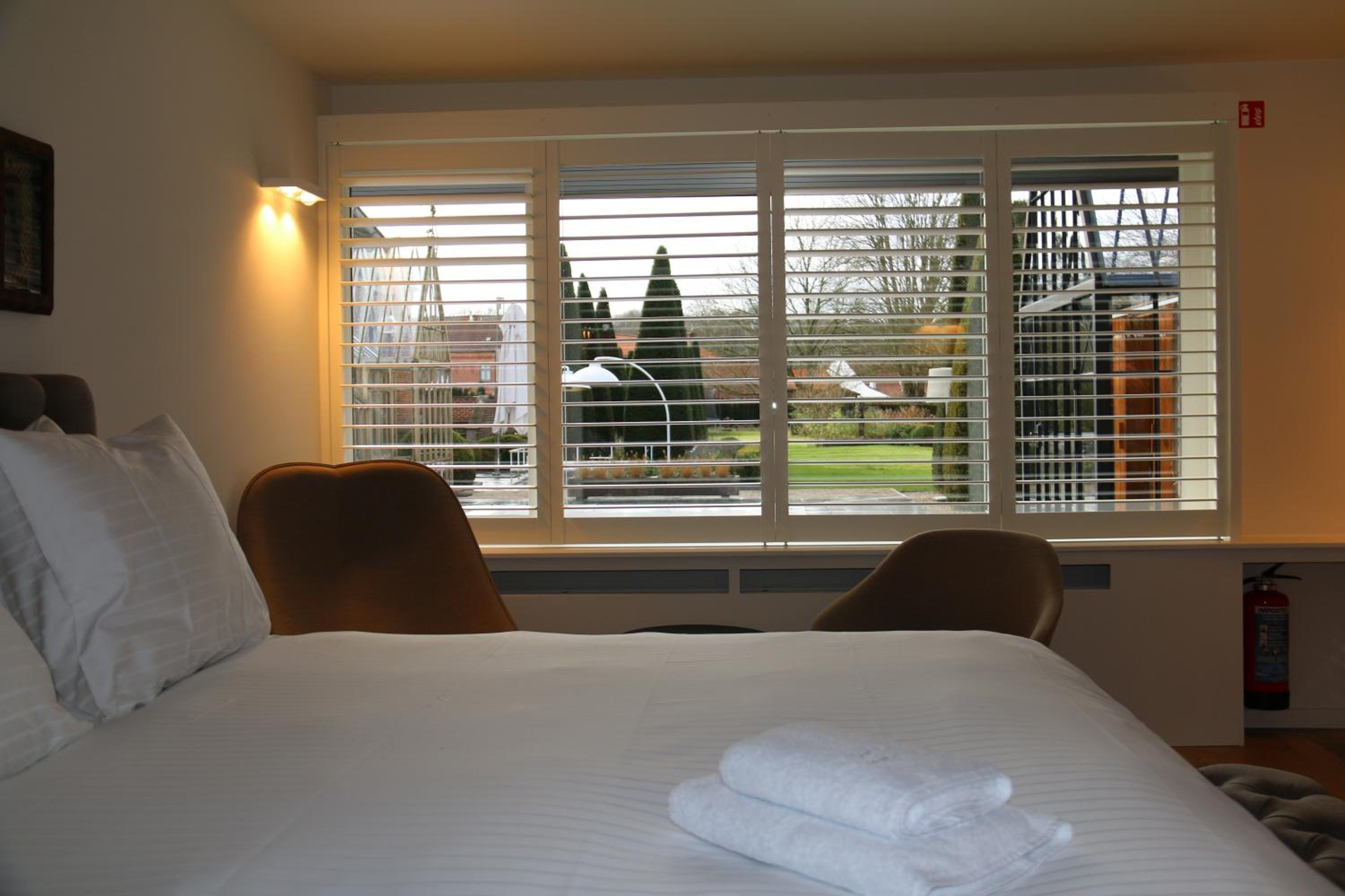 Deluxe King Room photo 3