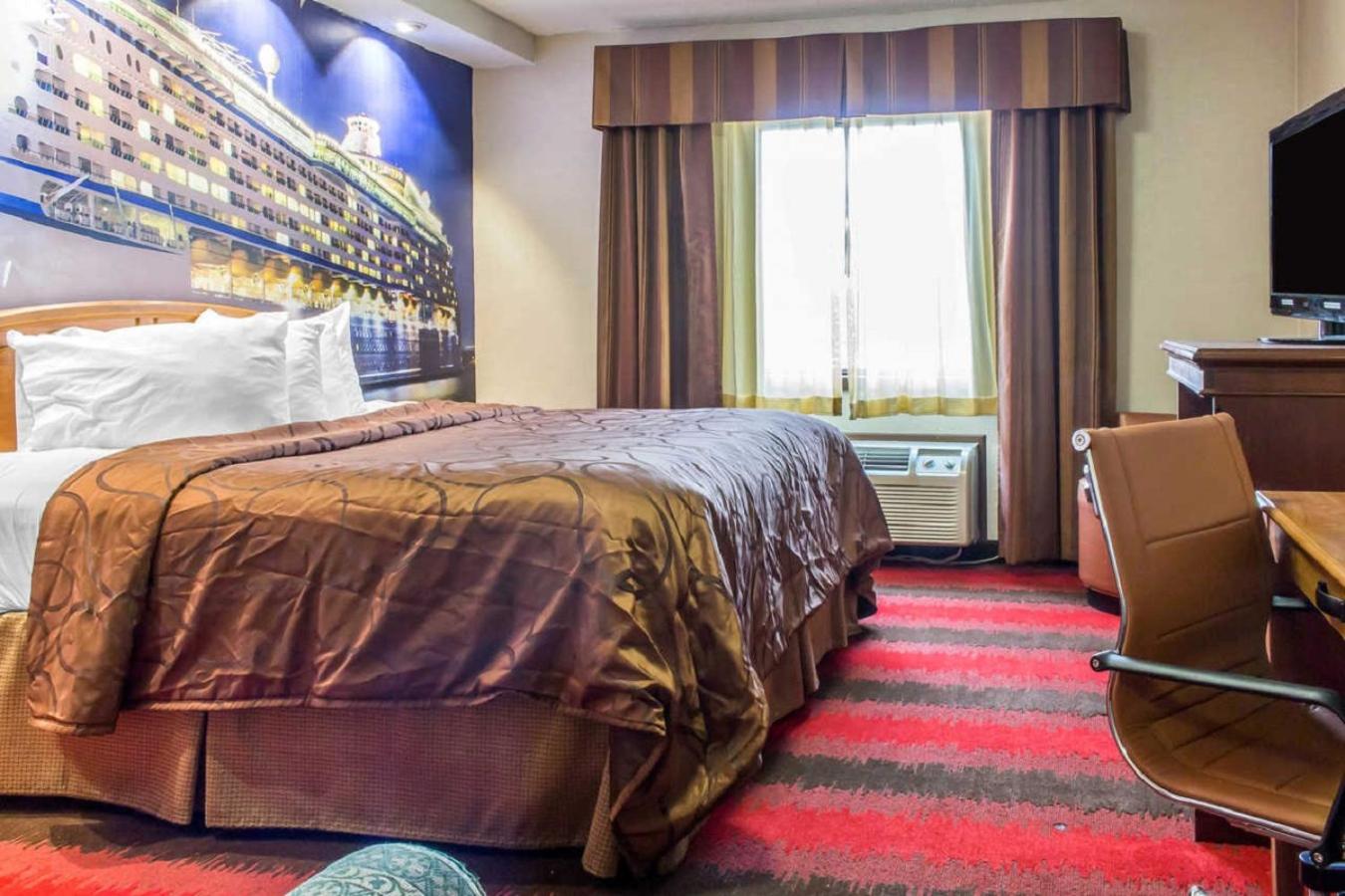 King Room - Non-Smoking - Photo 2