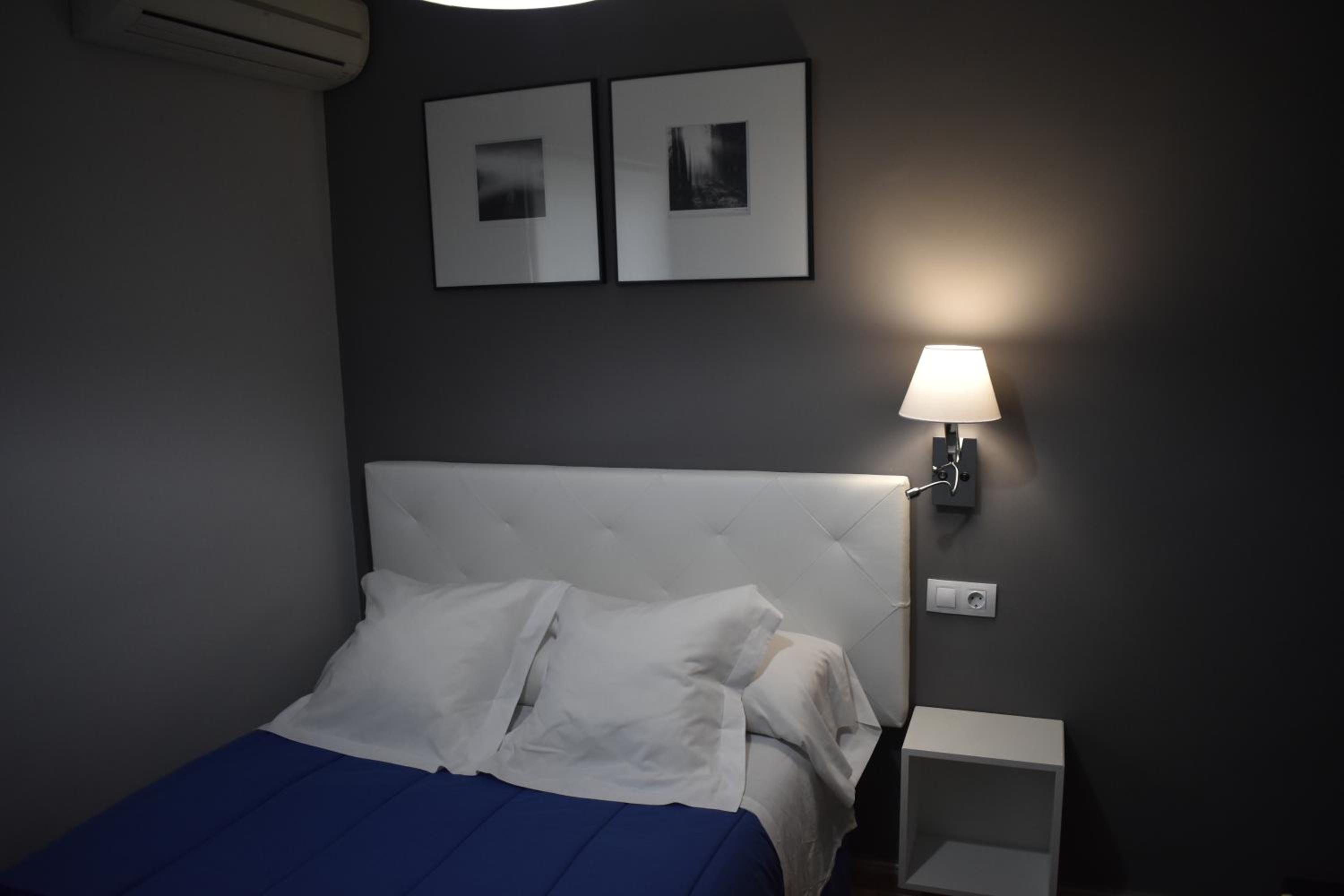 Single Room photo 2