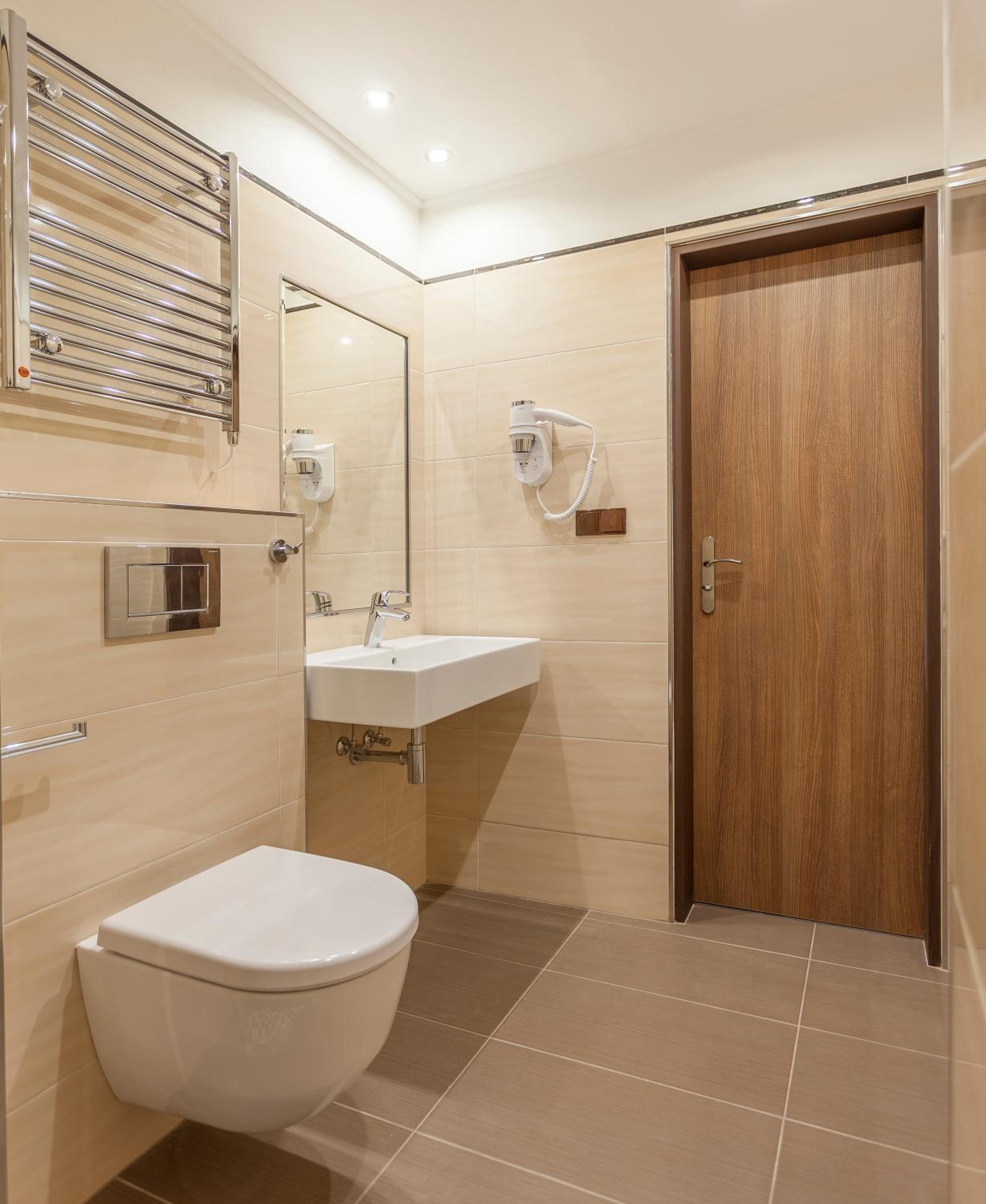 Double Room - Photo 3