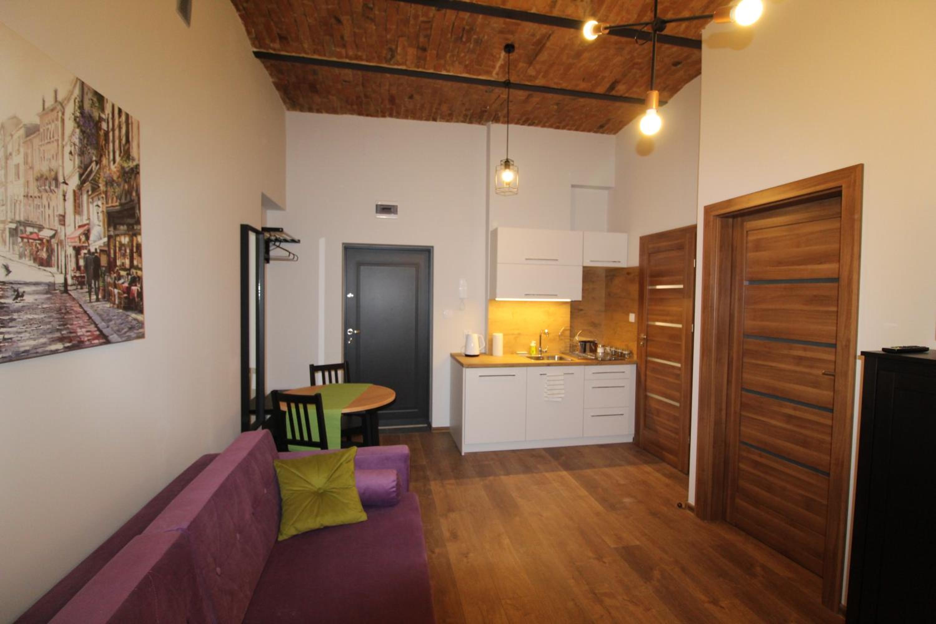 One-Bedroom Apartment - Photo 14