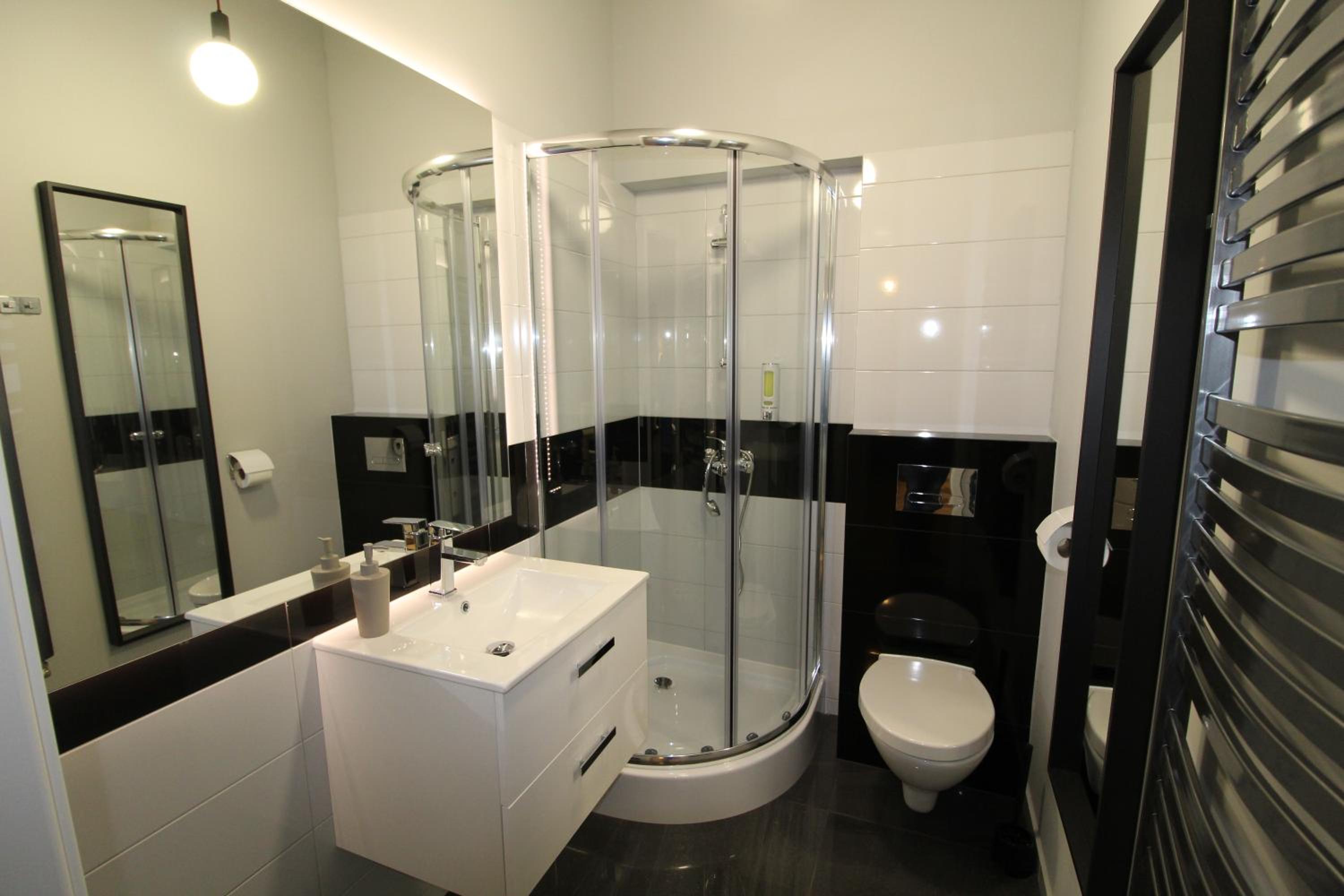 One-Bedroom Apartment - Photo 8
