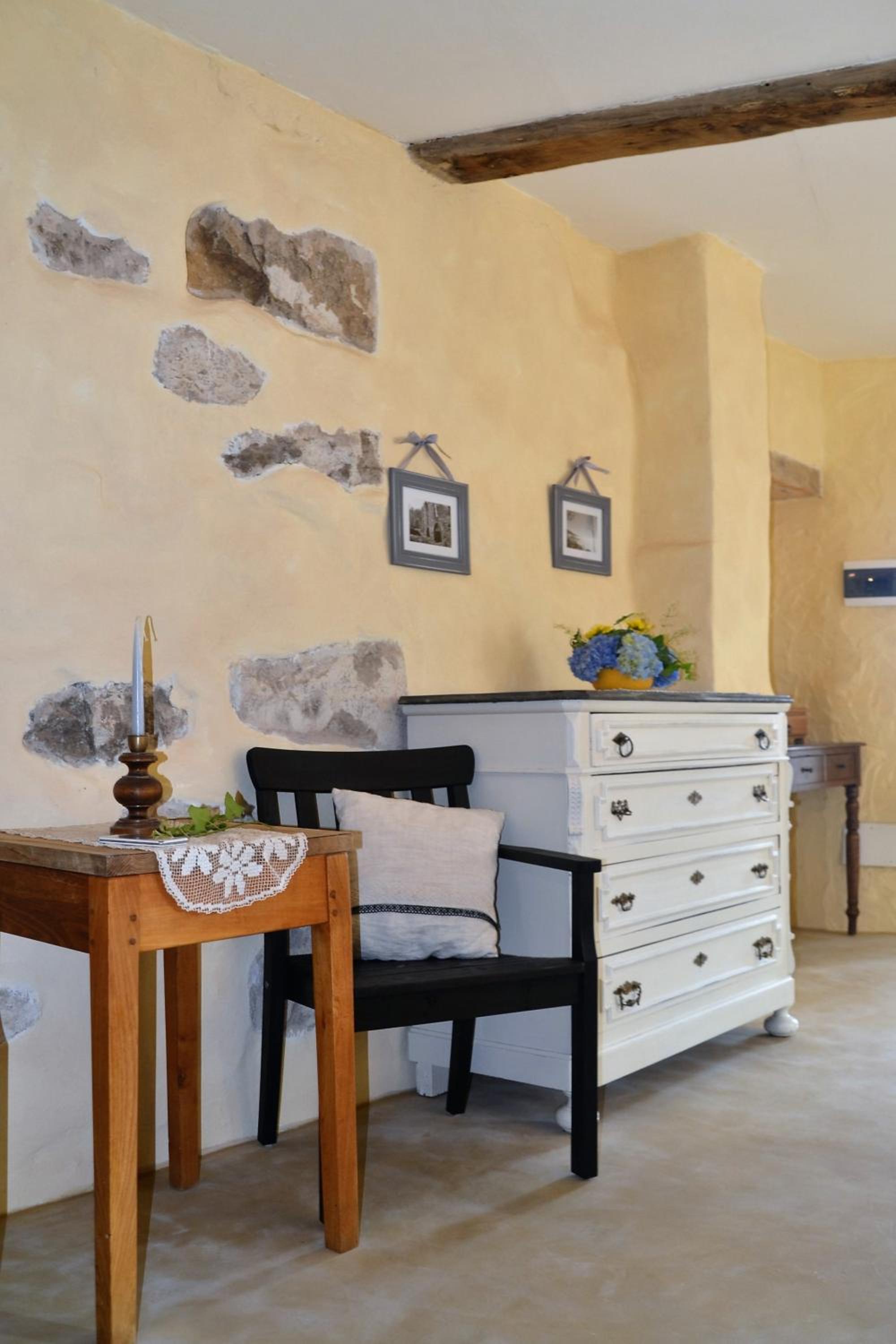 Family Room with Private Bathroom - Photo 12