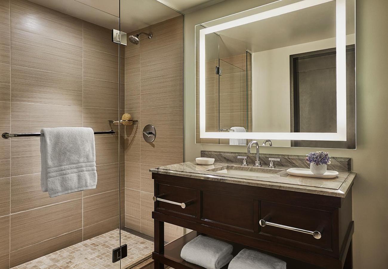 King Room with City View - Photo 7