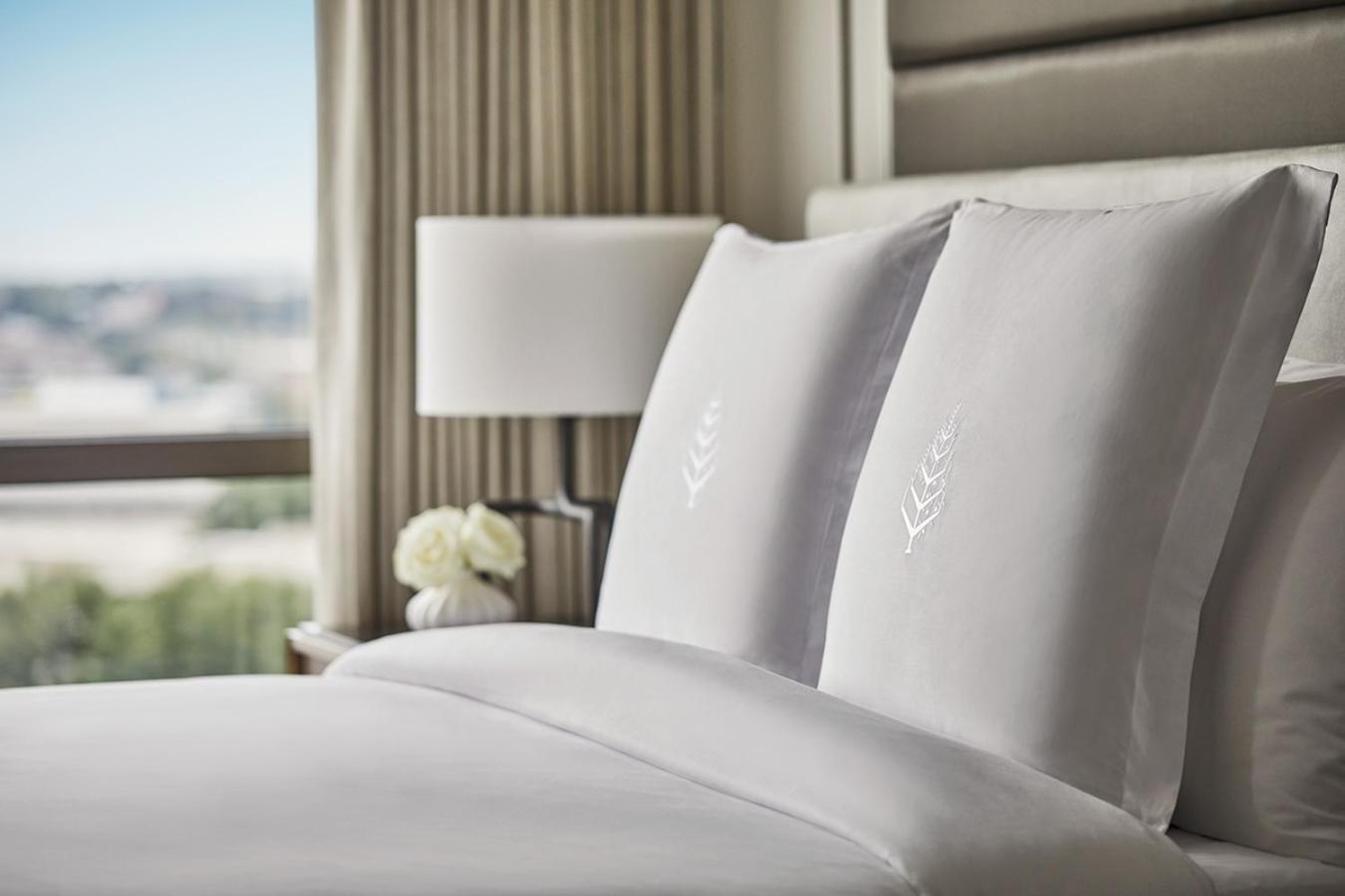 King Room with City View - Photo 3