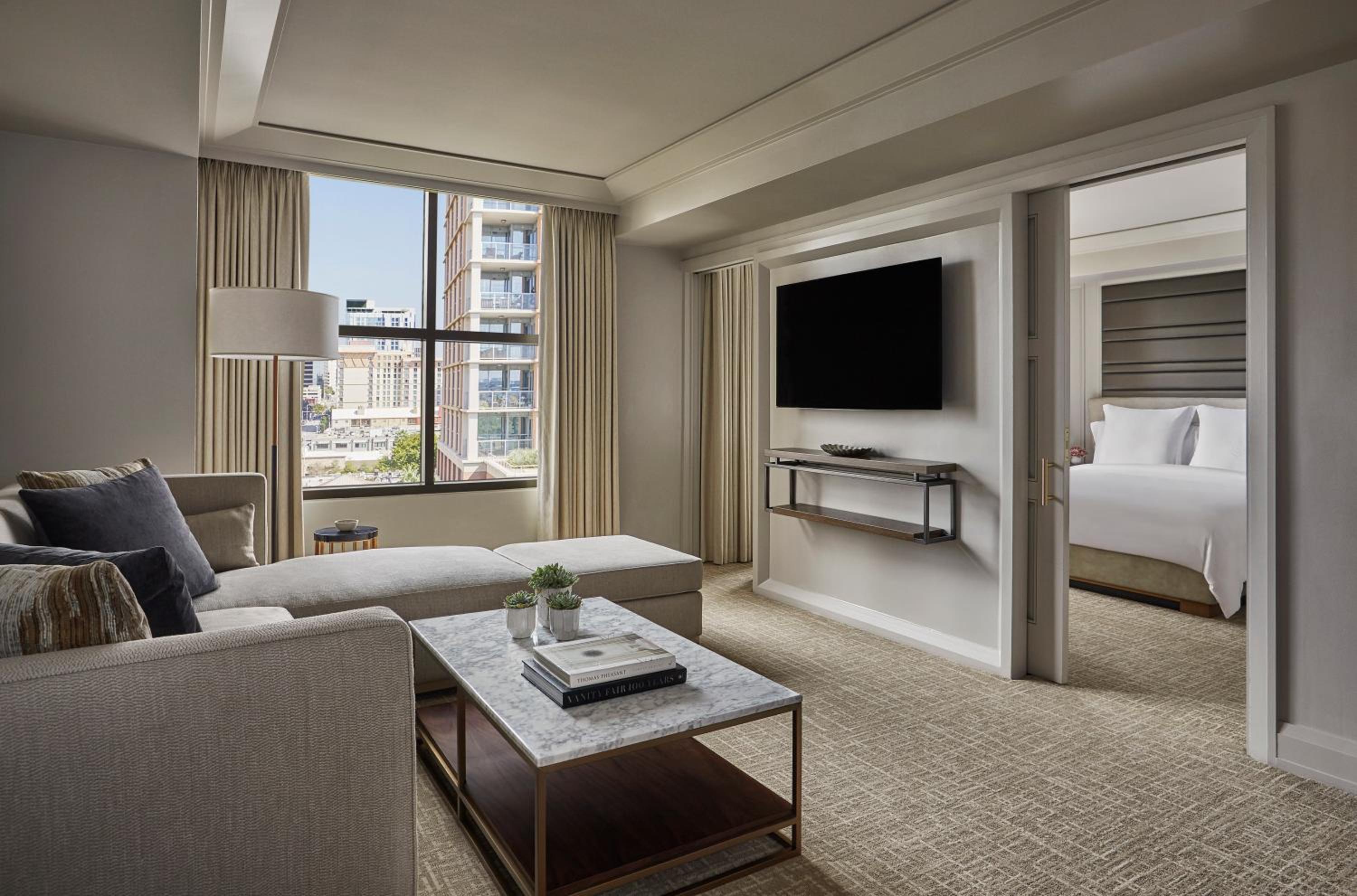 City View Four Seasons Executive Suite