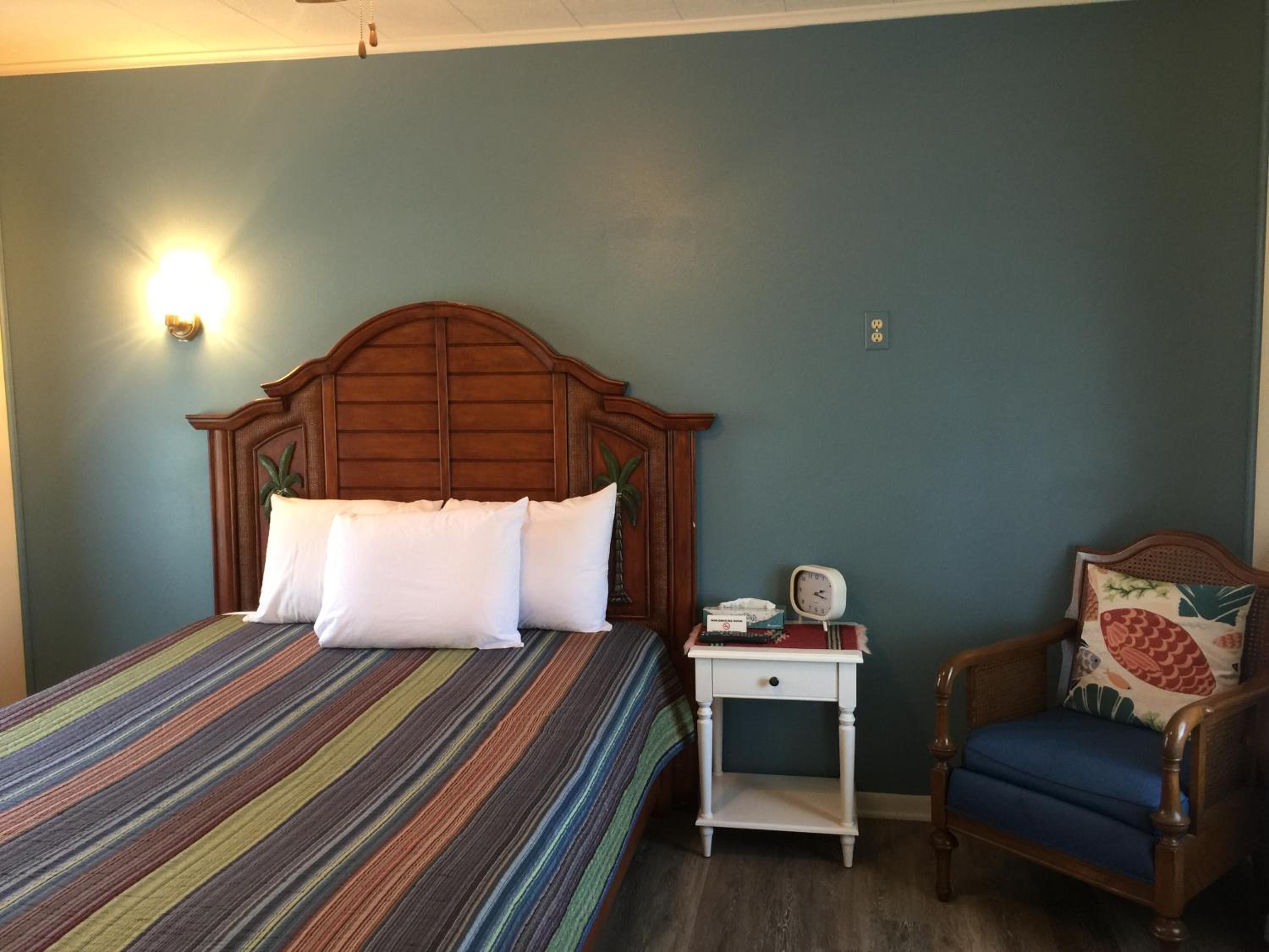 Queen Room - Photo 14