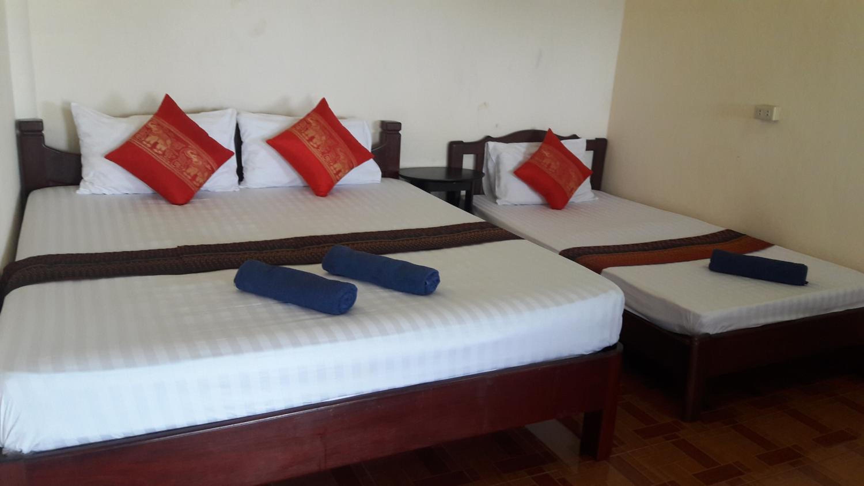 Triple Room with View - Photo 1