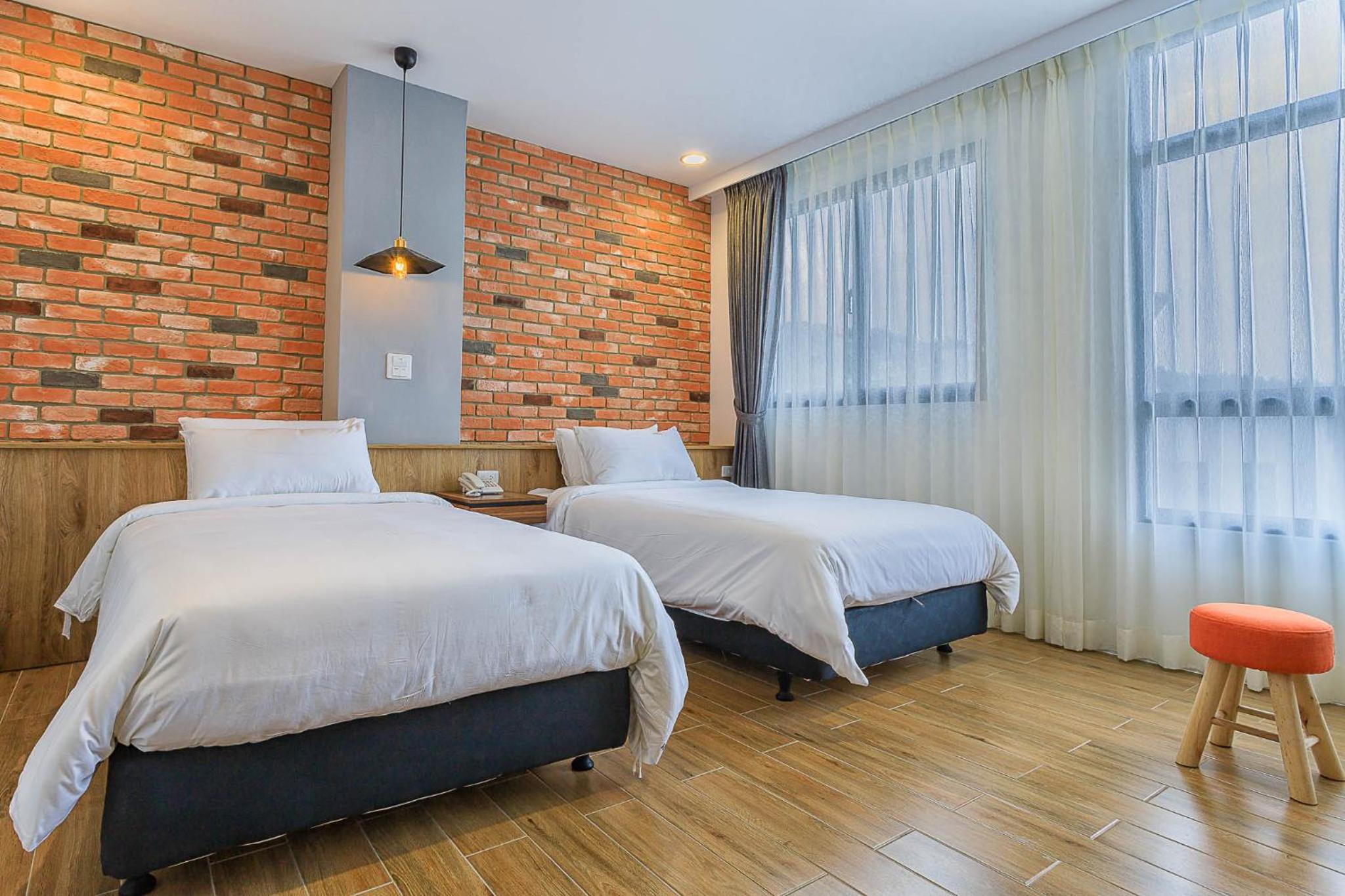 Standard Twin Room photo 2