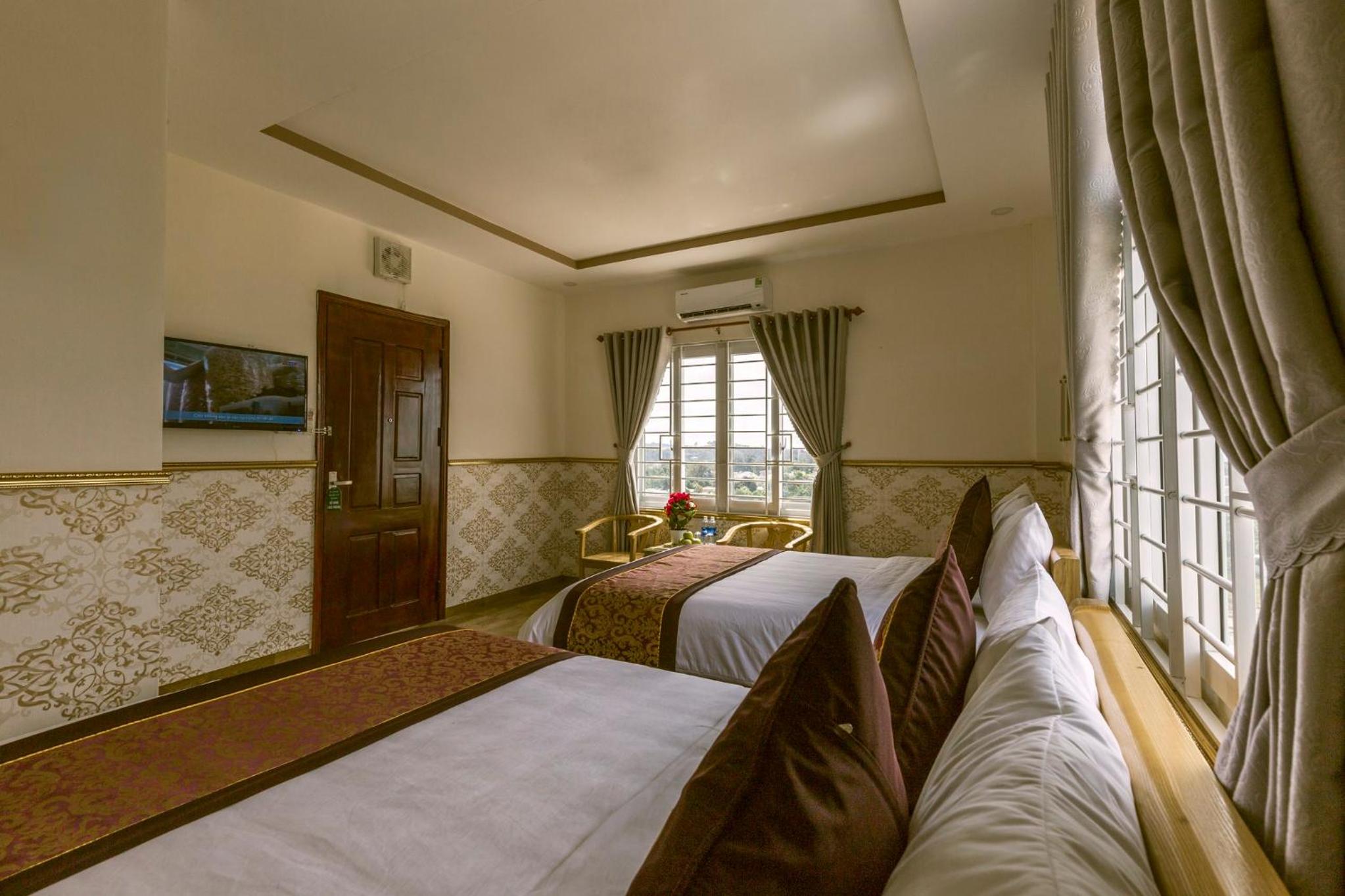 Deluxe Room - Photo 4