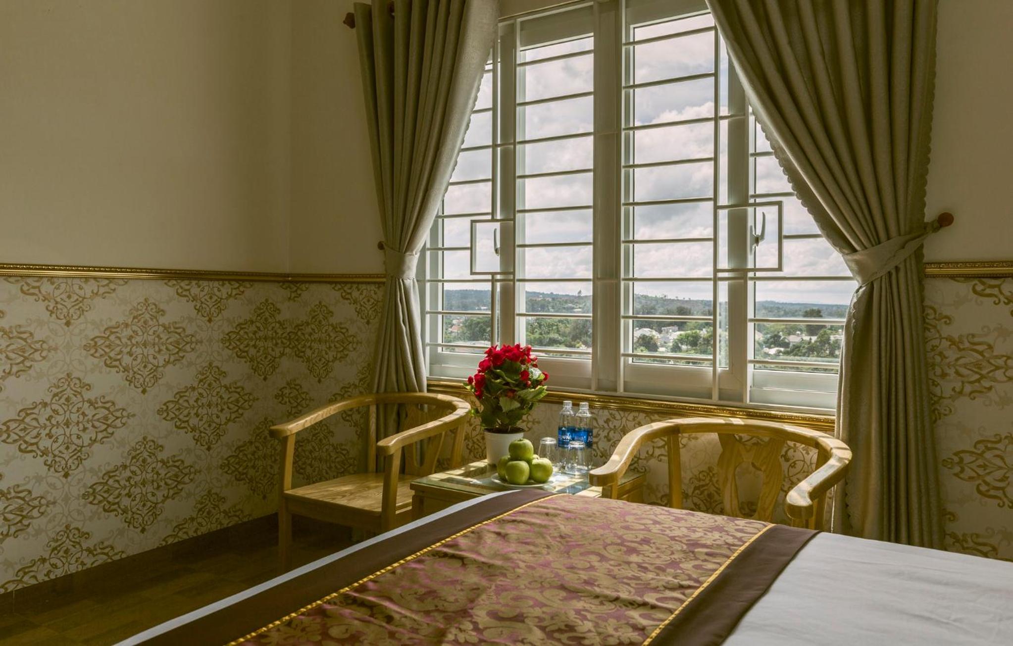 Deluxe Room - Photo 3