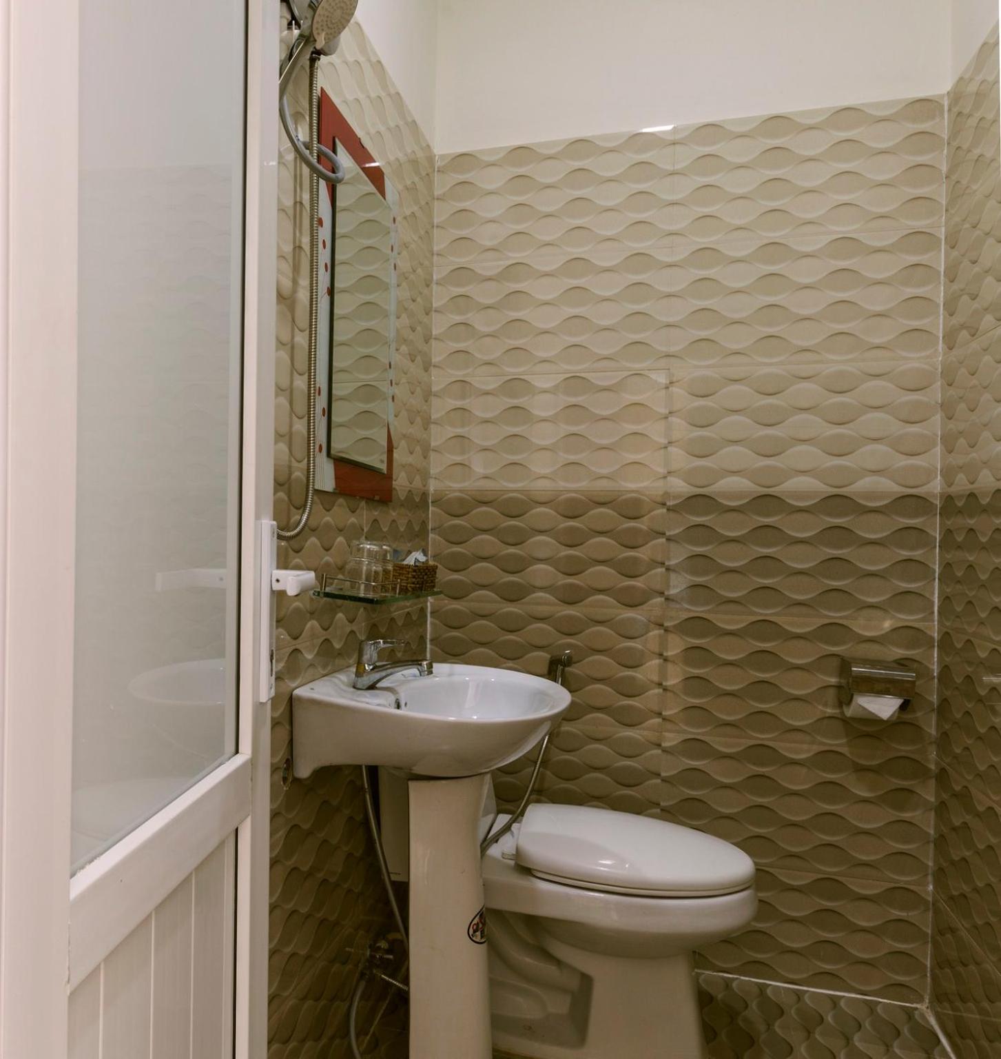 Deluxe Room - Photo 2