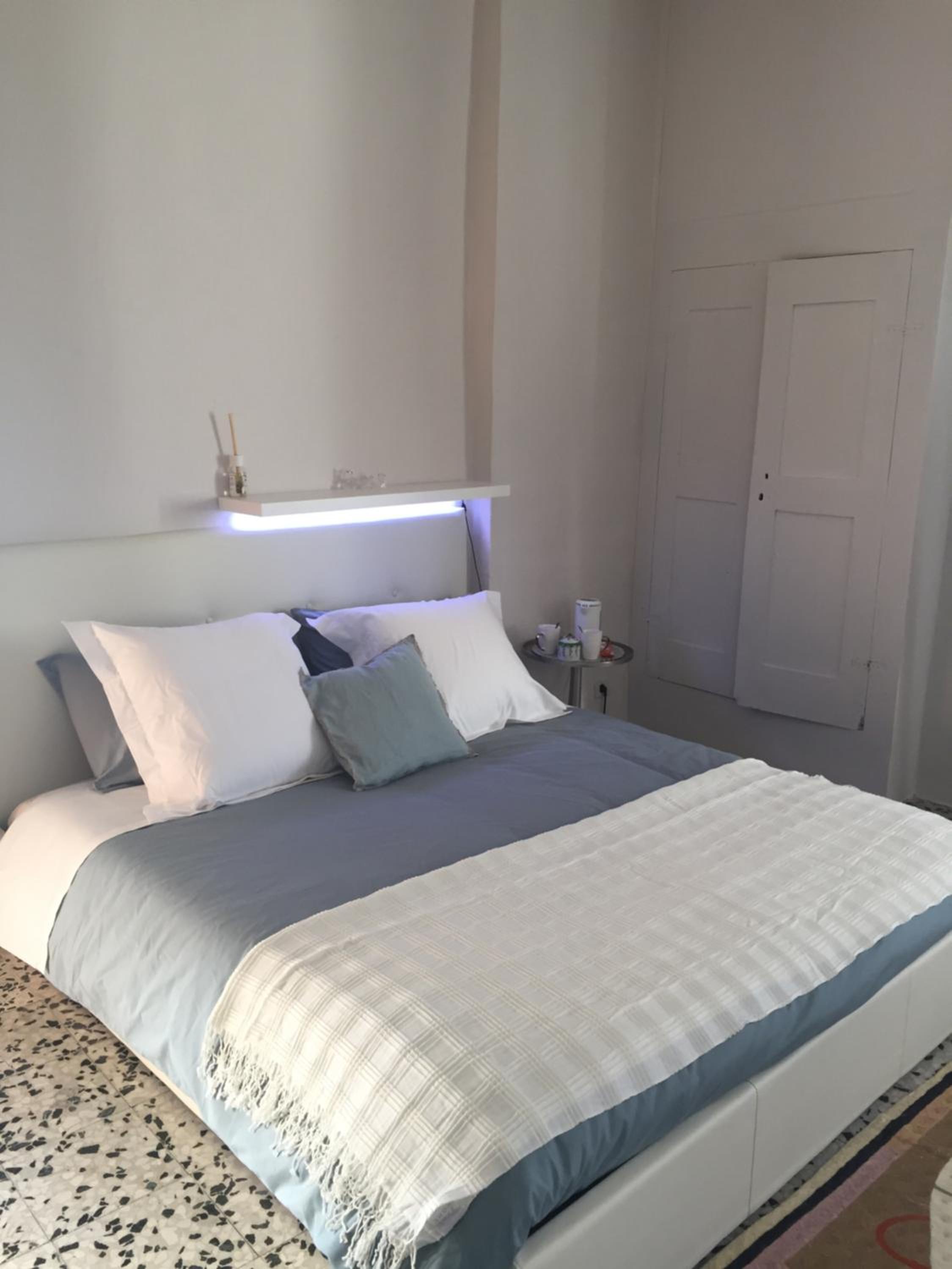 Deluxe Double Room with Shower photo 1
