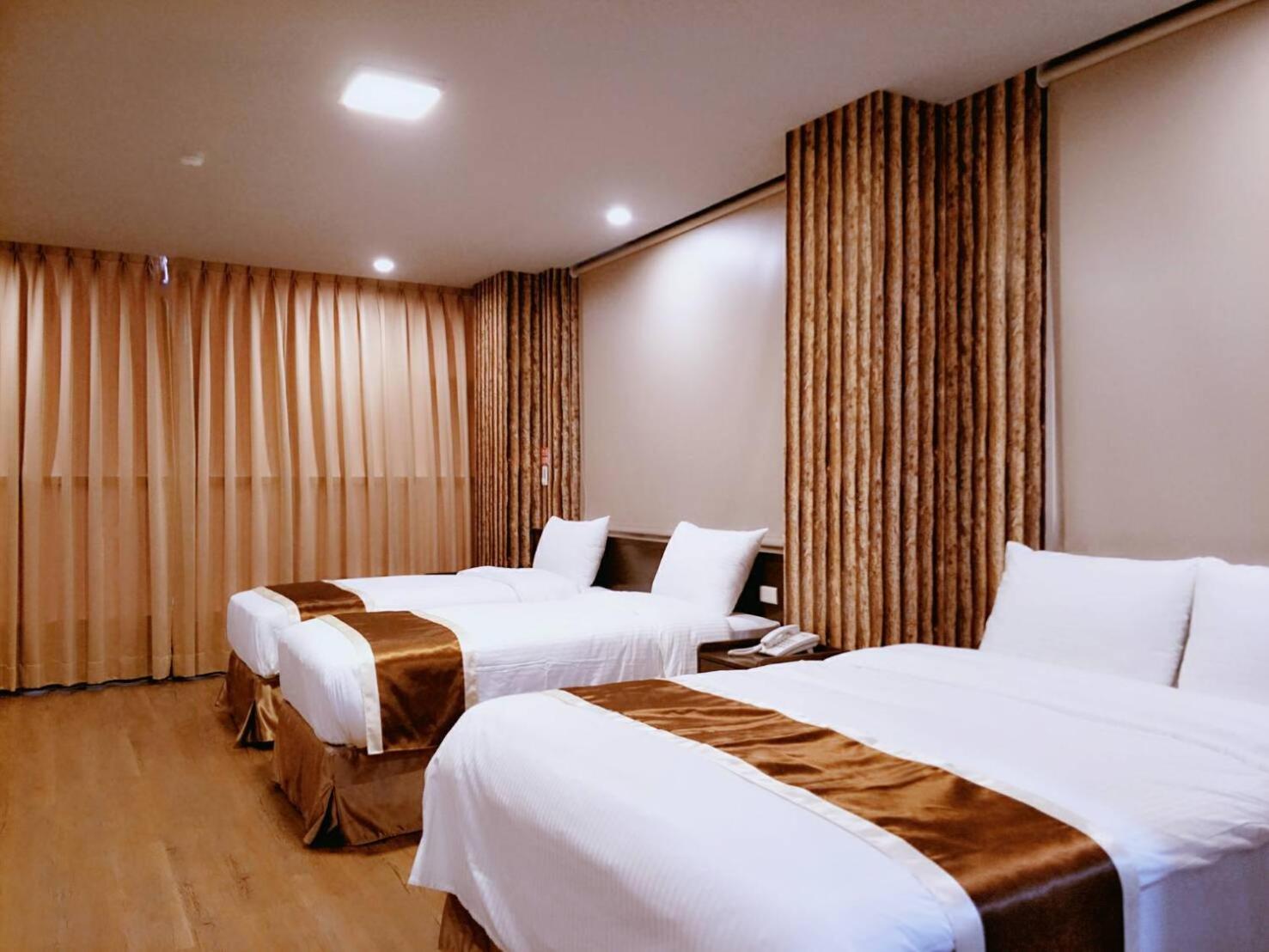 Classic Quadruple Room