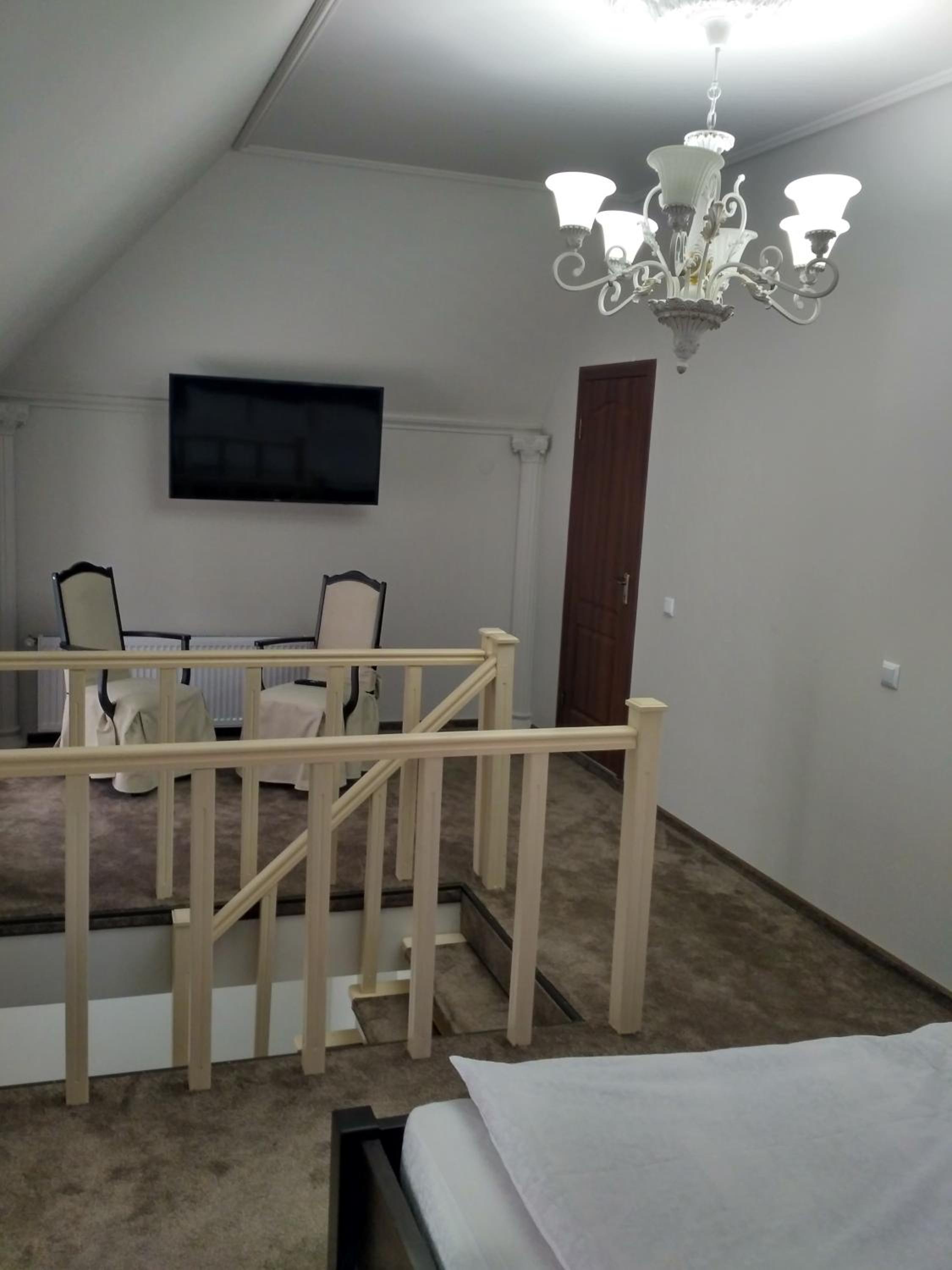 Large Double Room photo 1