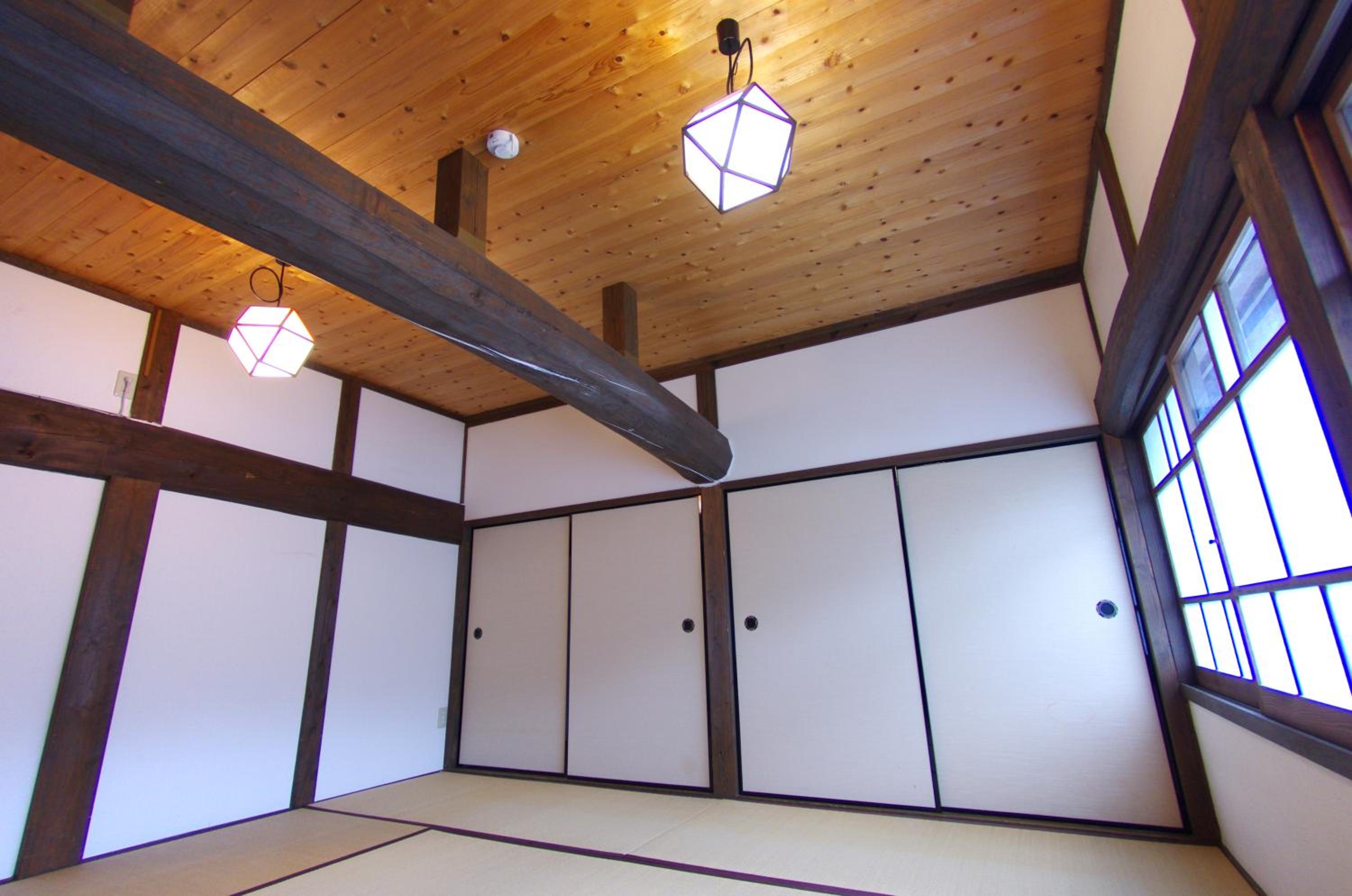 Family Room - Photo 2
