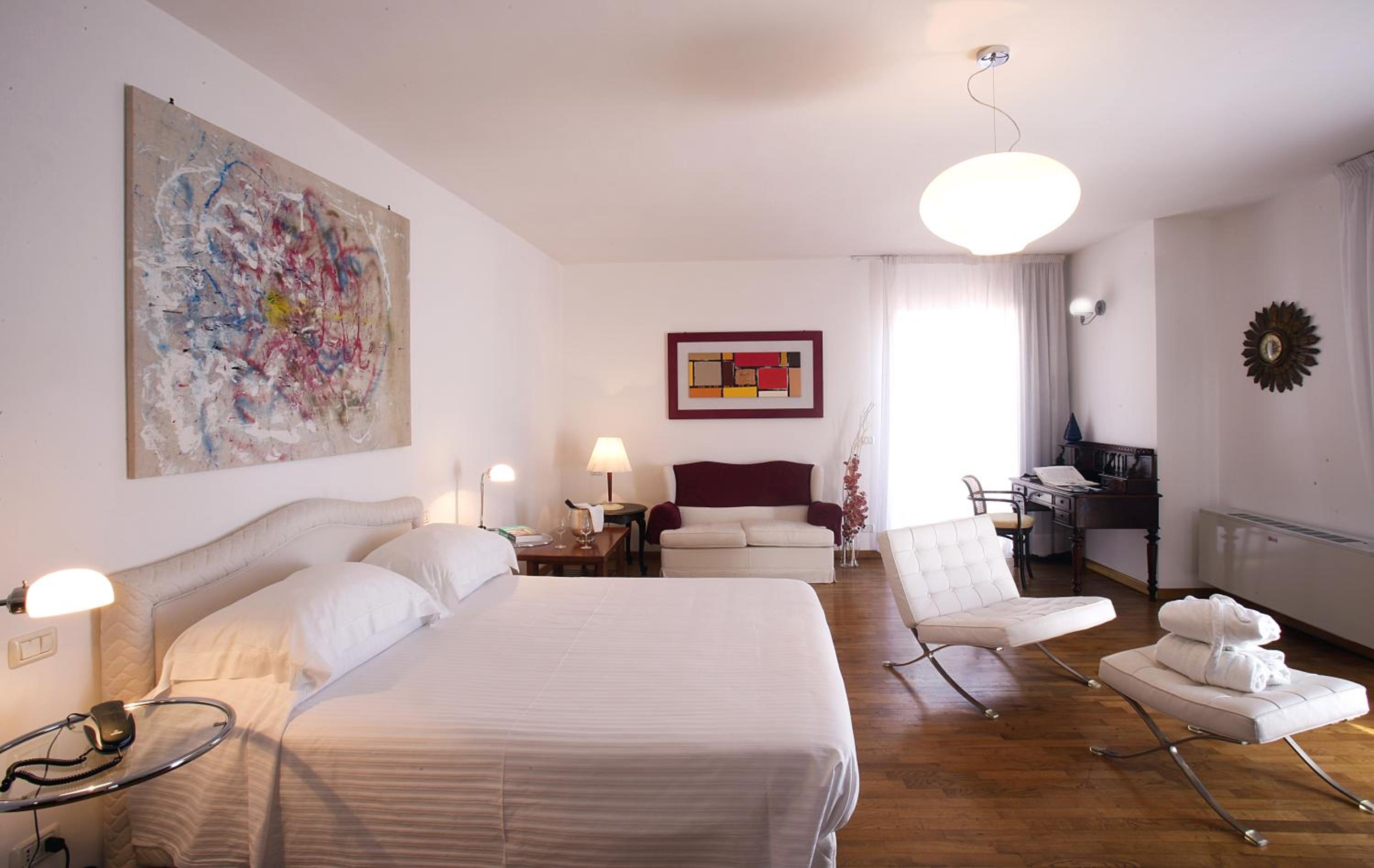 Suite with Terrace photo 3