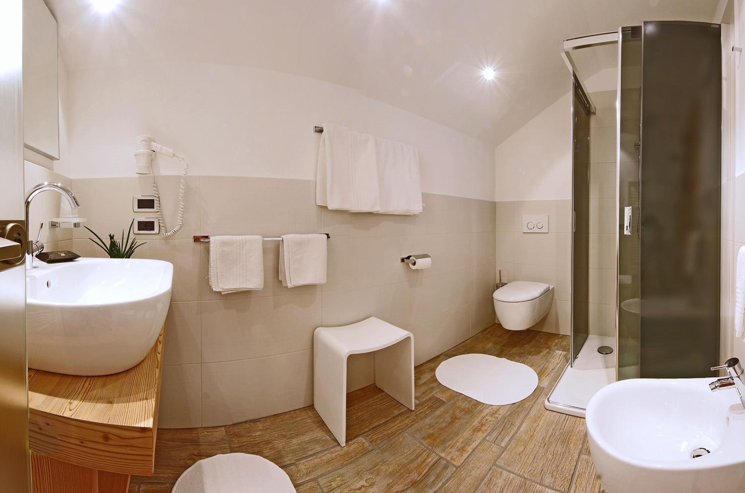 Triple Room with Balcony photo 3