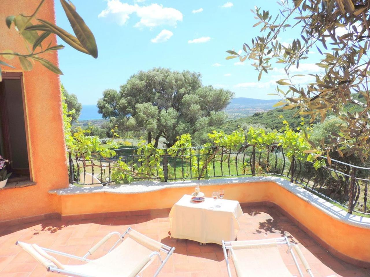 Three-Bedroom Apartment with Private Pool photo 2