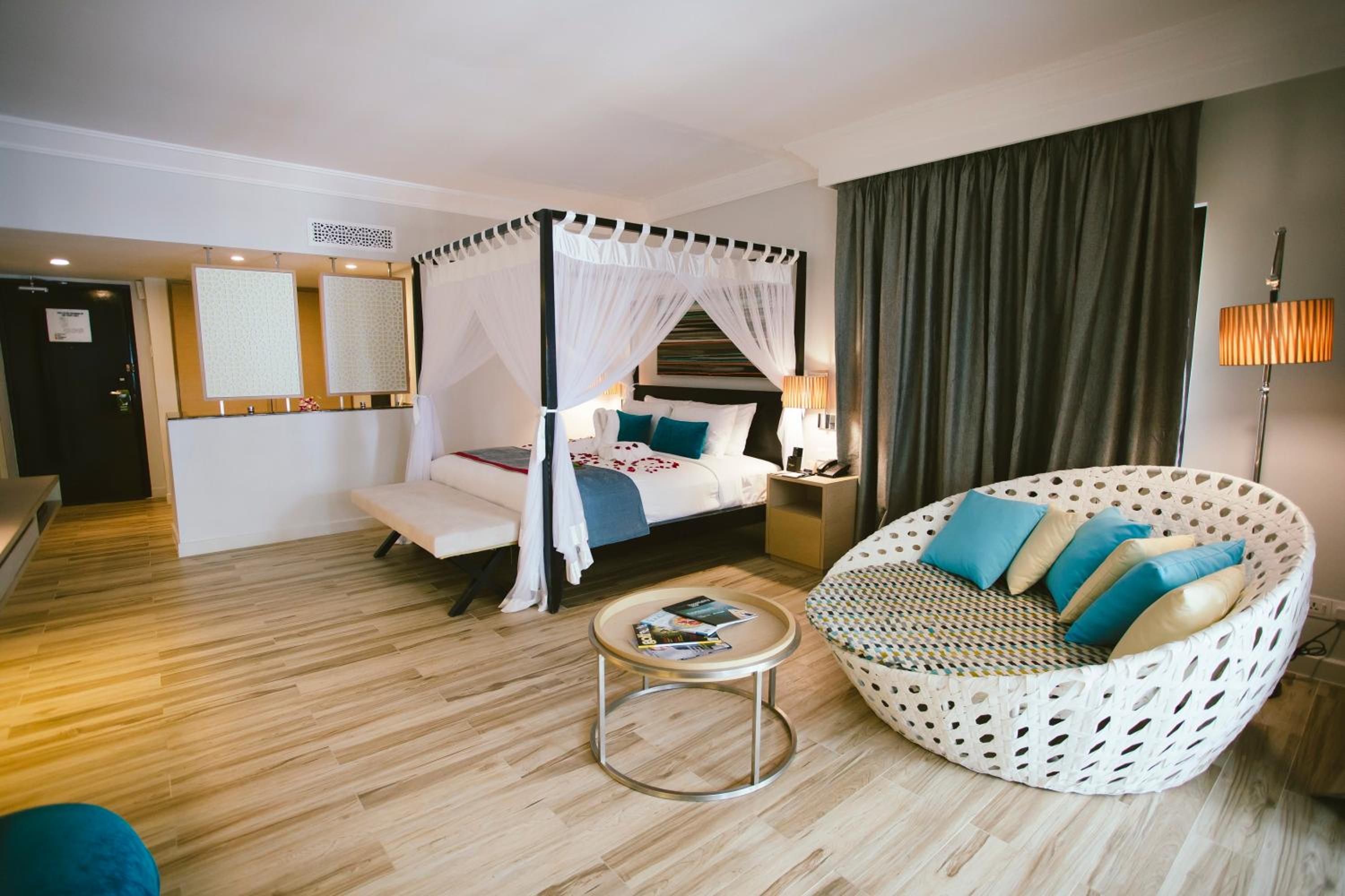 Sunny Deluxe Seaview - Photo 2