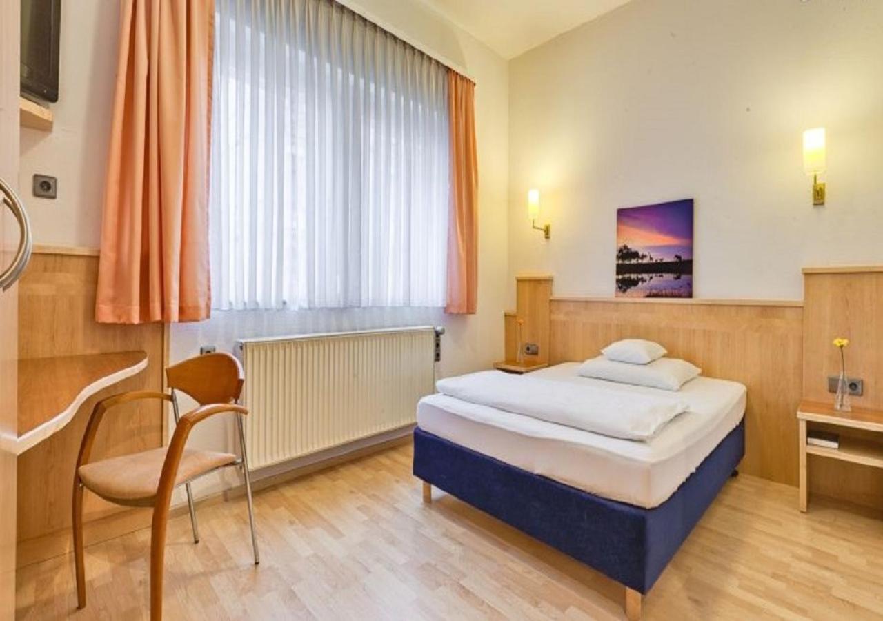 Comfort Double Room - Photo 5