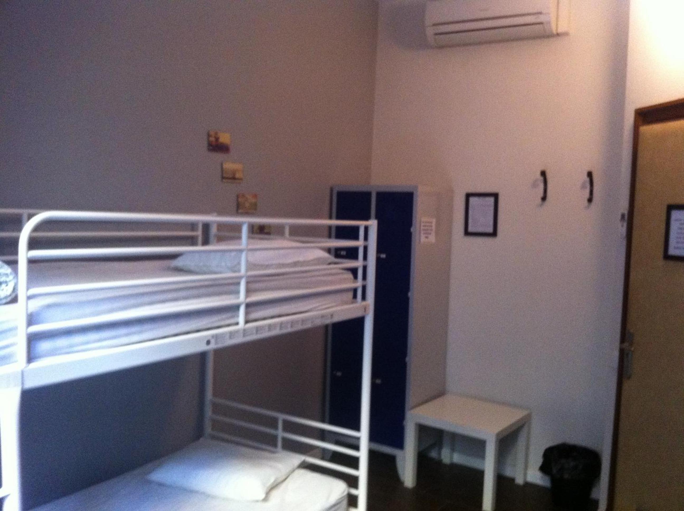 Single Bed in 4-Bed Dormitory Room photo 3