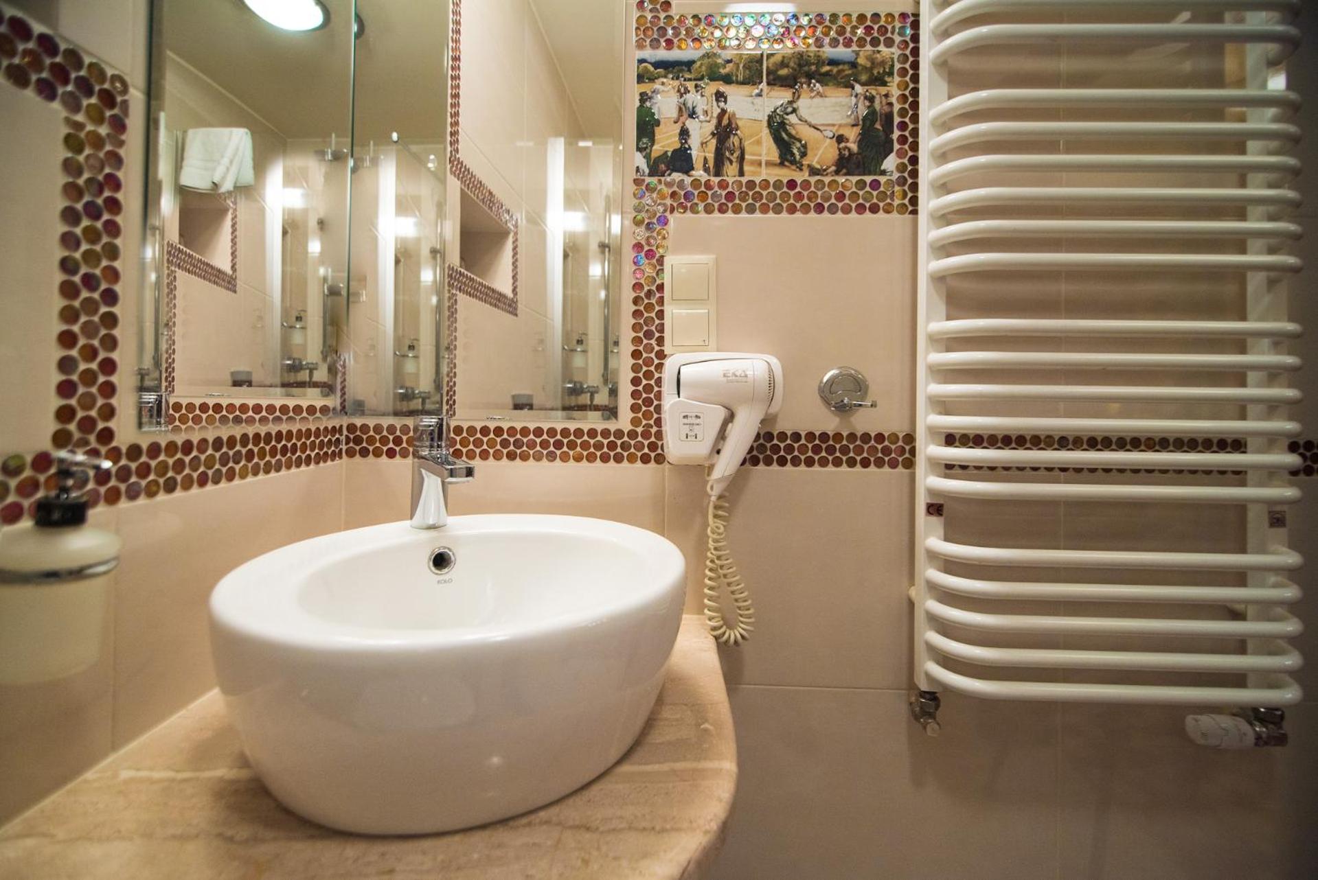 Comfort Triple Room with Shower - Photo 3