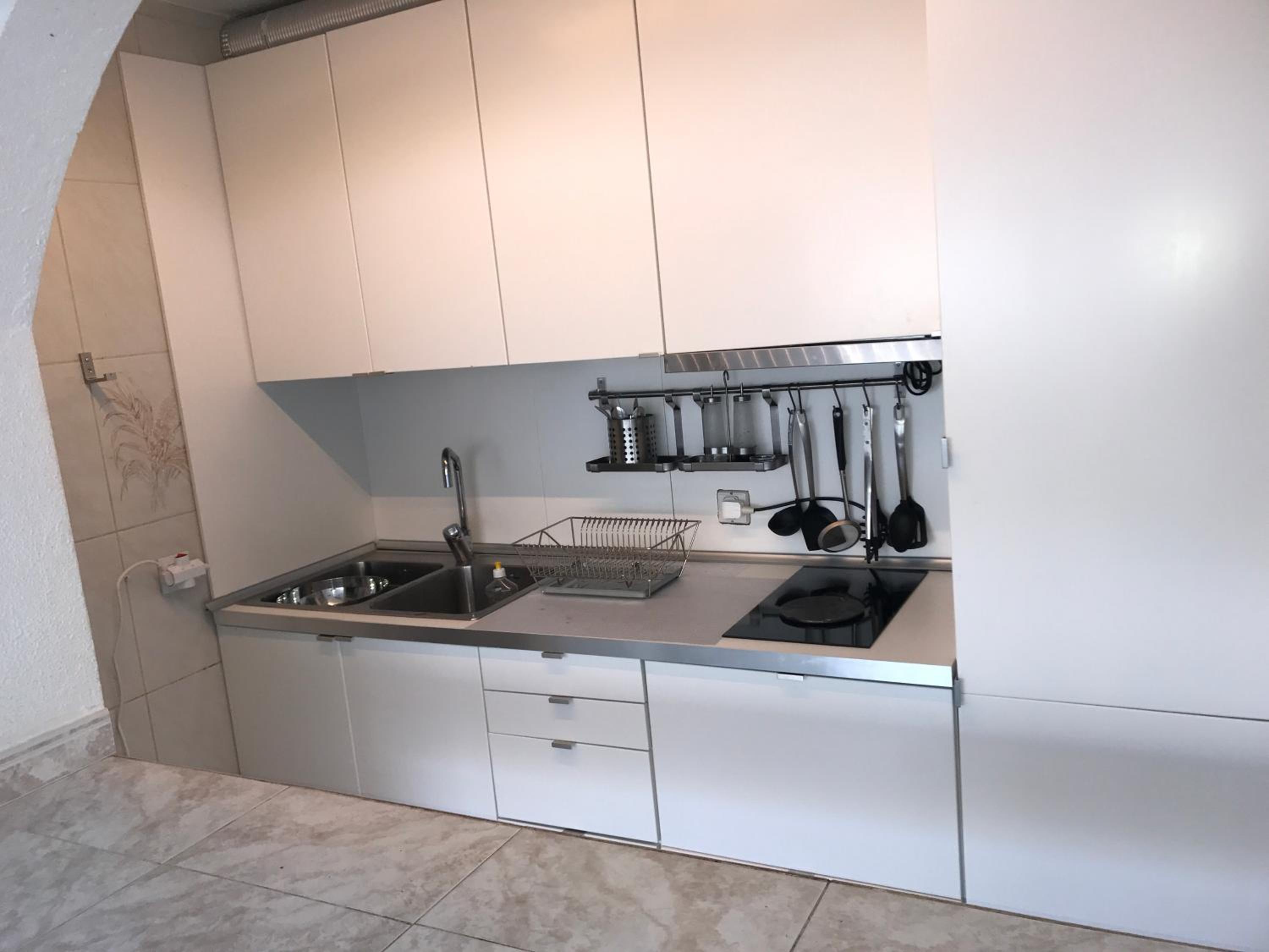 One-Bedroom Apartment - Photo 9