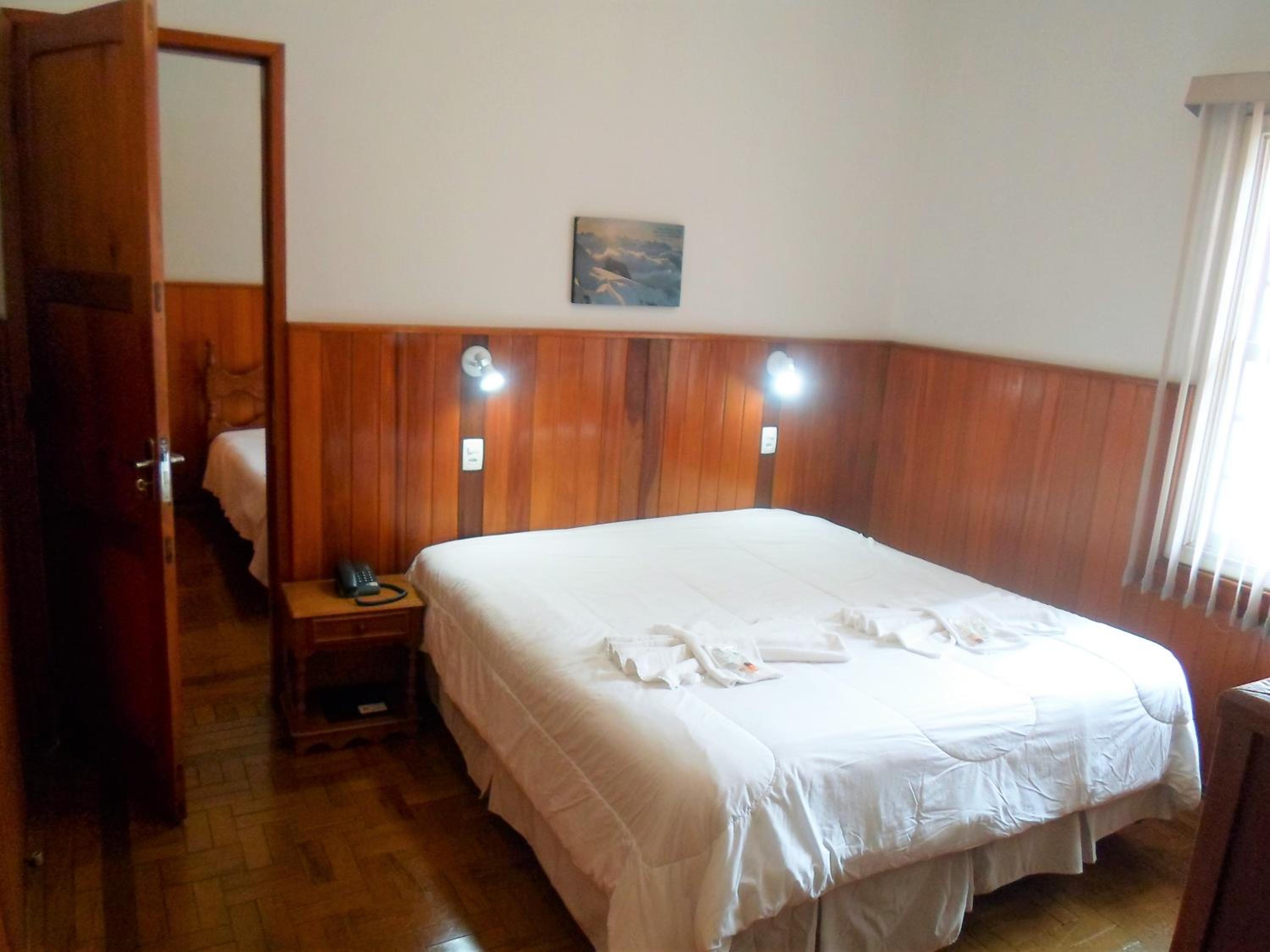 Suite (4 Adults) photo 2
