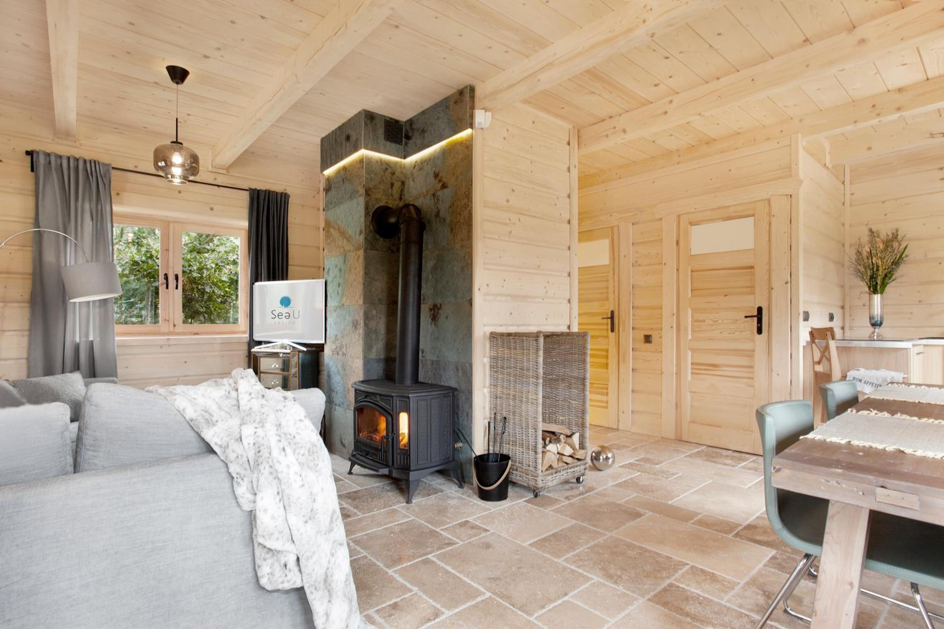 Four-Bedroom House photo 1