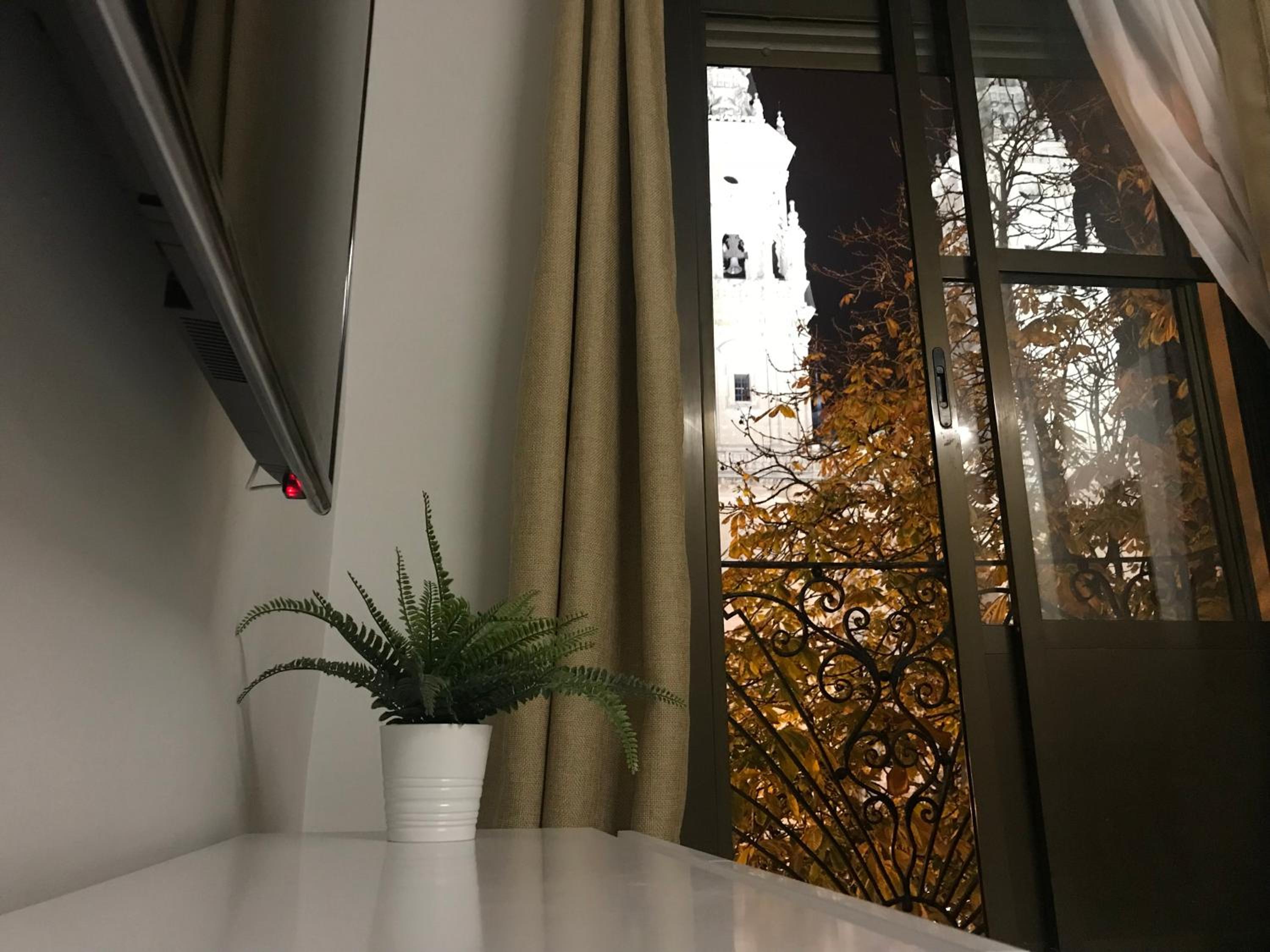 Apartment photo 2