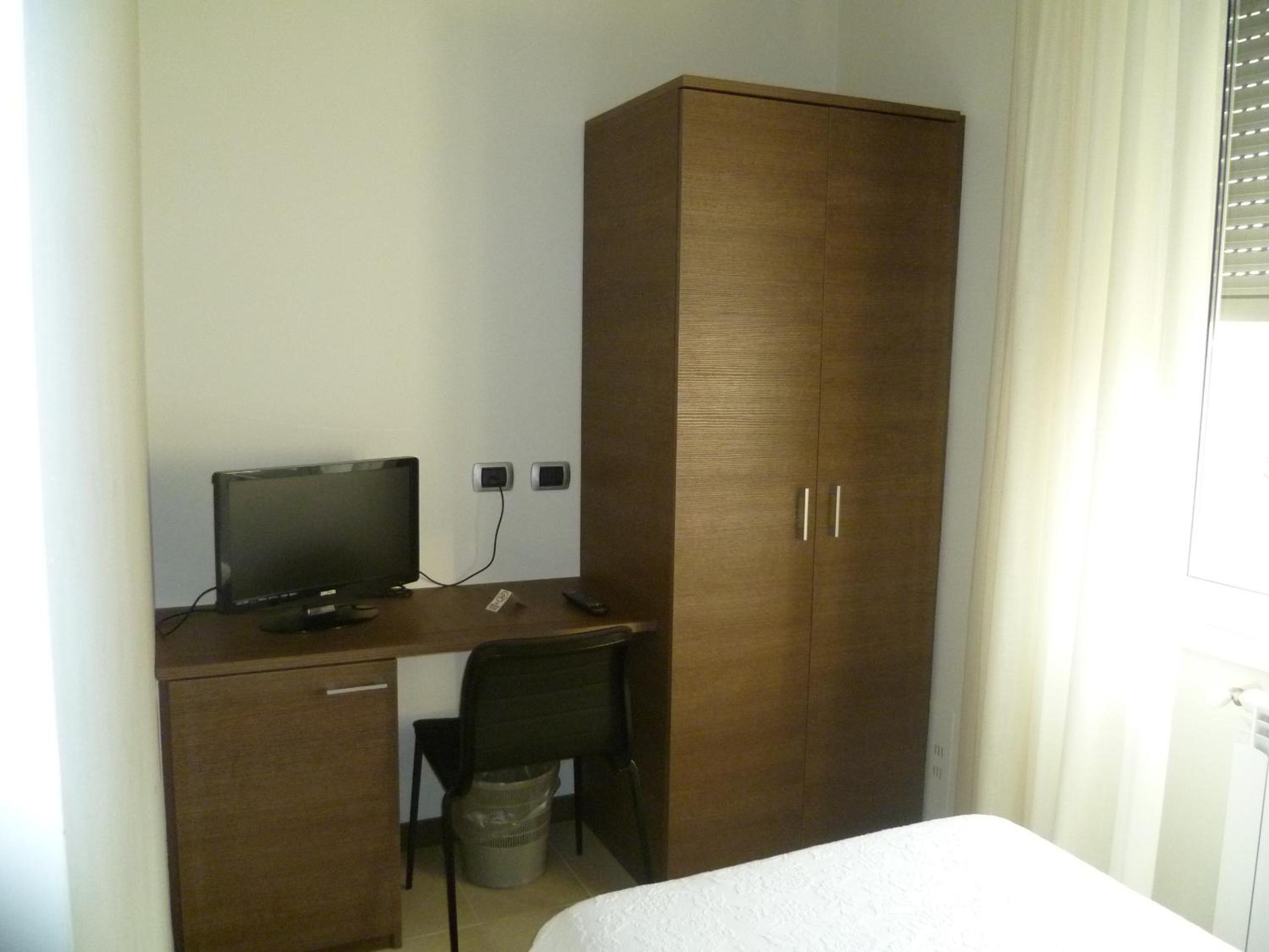 Single Room photo 2