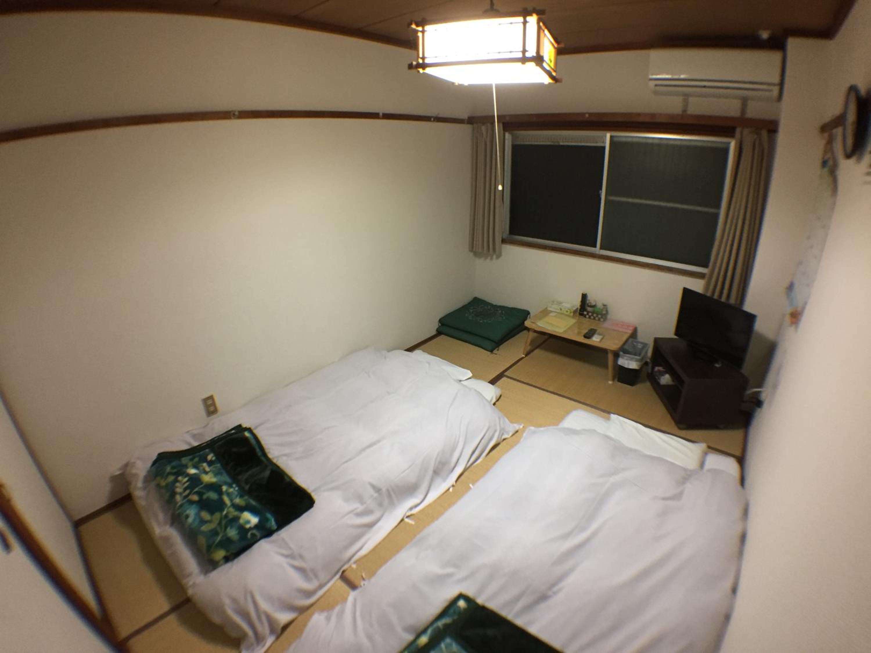 One-Bedroom Apartment - Photo 1