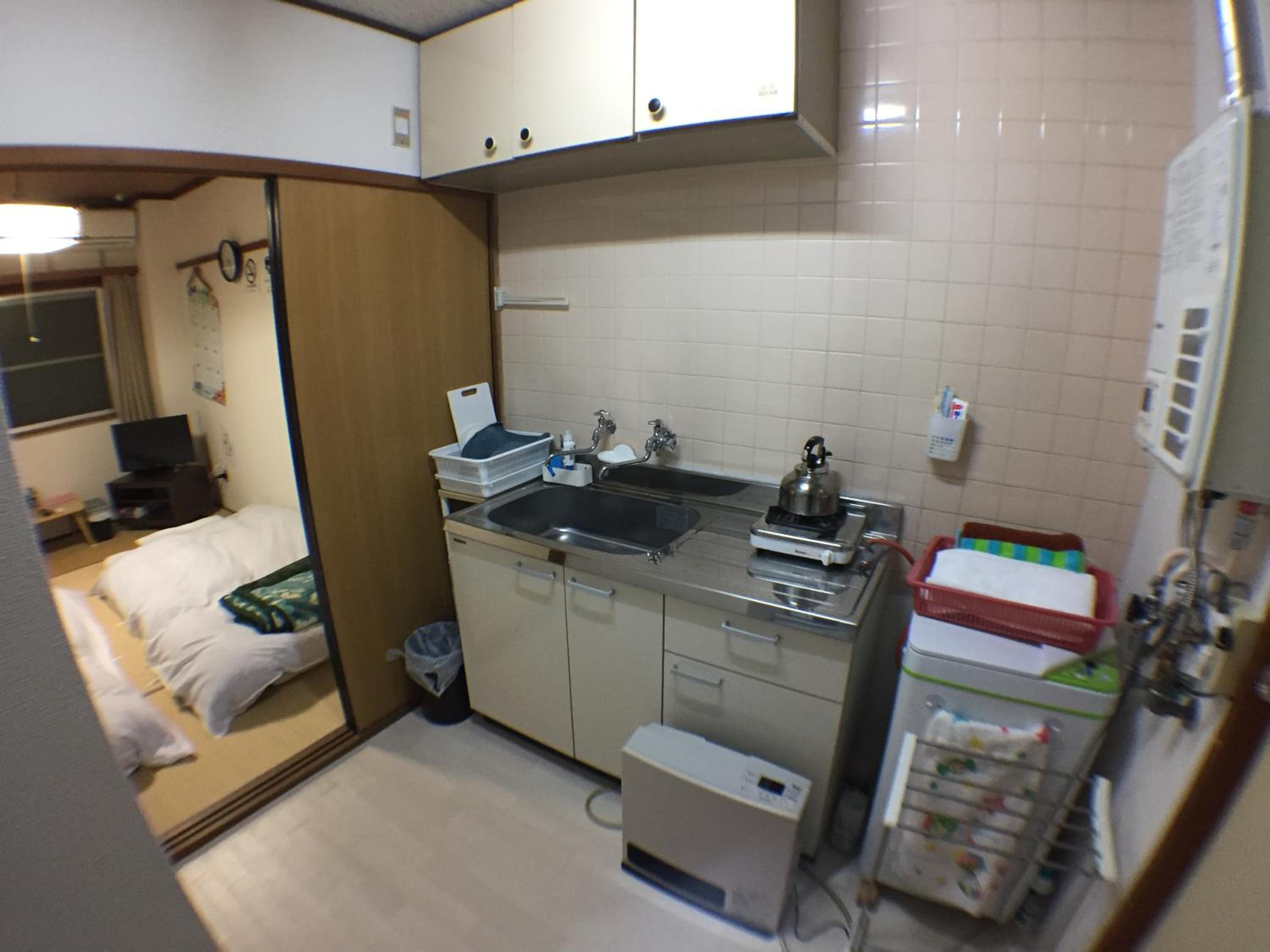 One-Bedroom Apartment - Photo 12