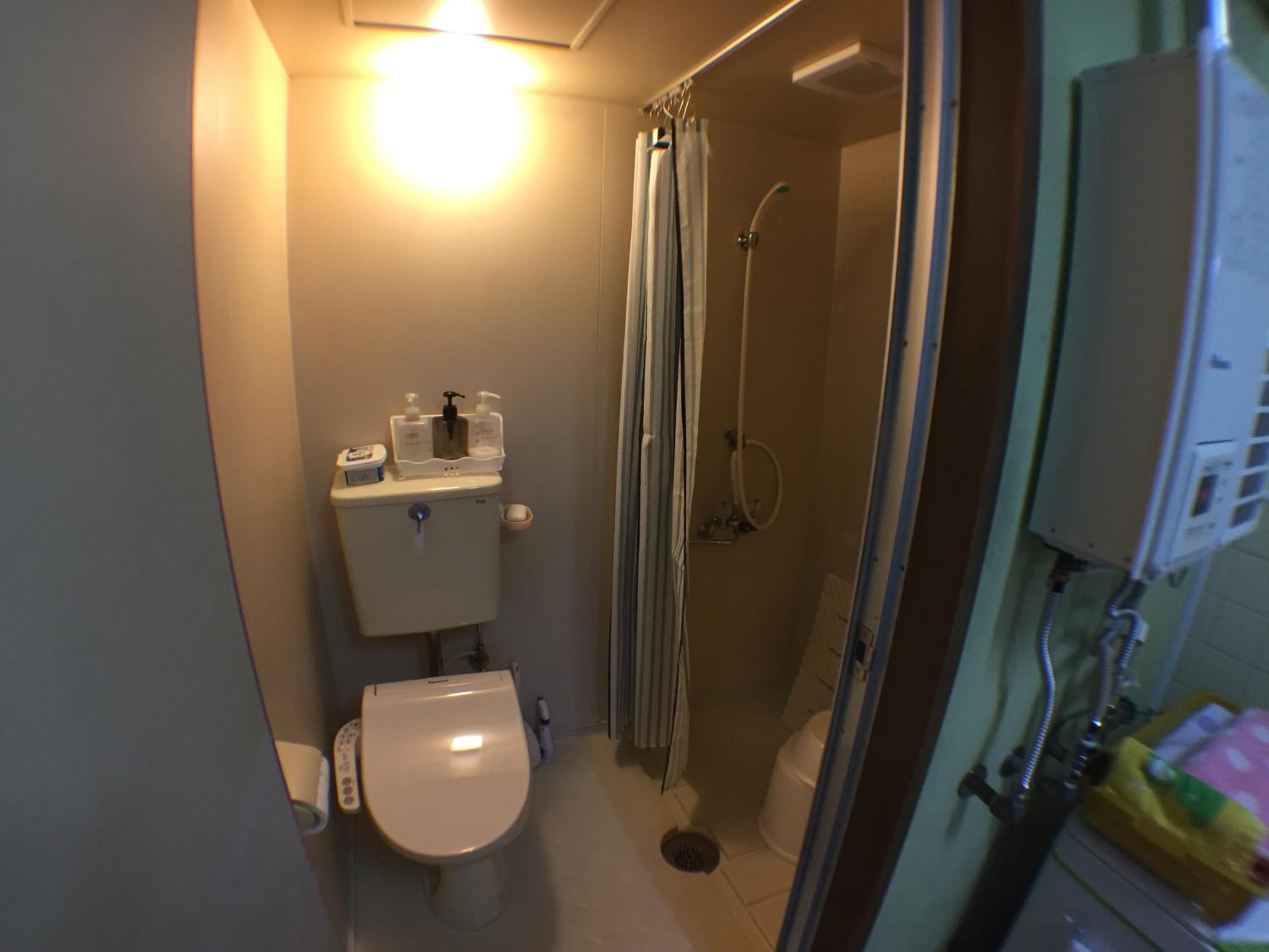 One-Bedroom Apartment - Photo 7