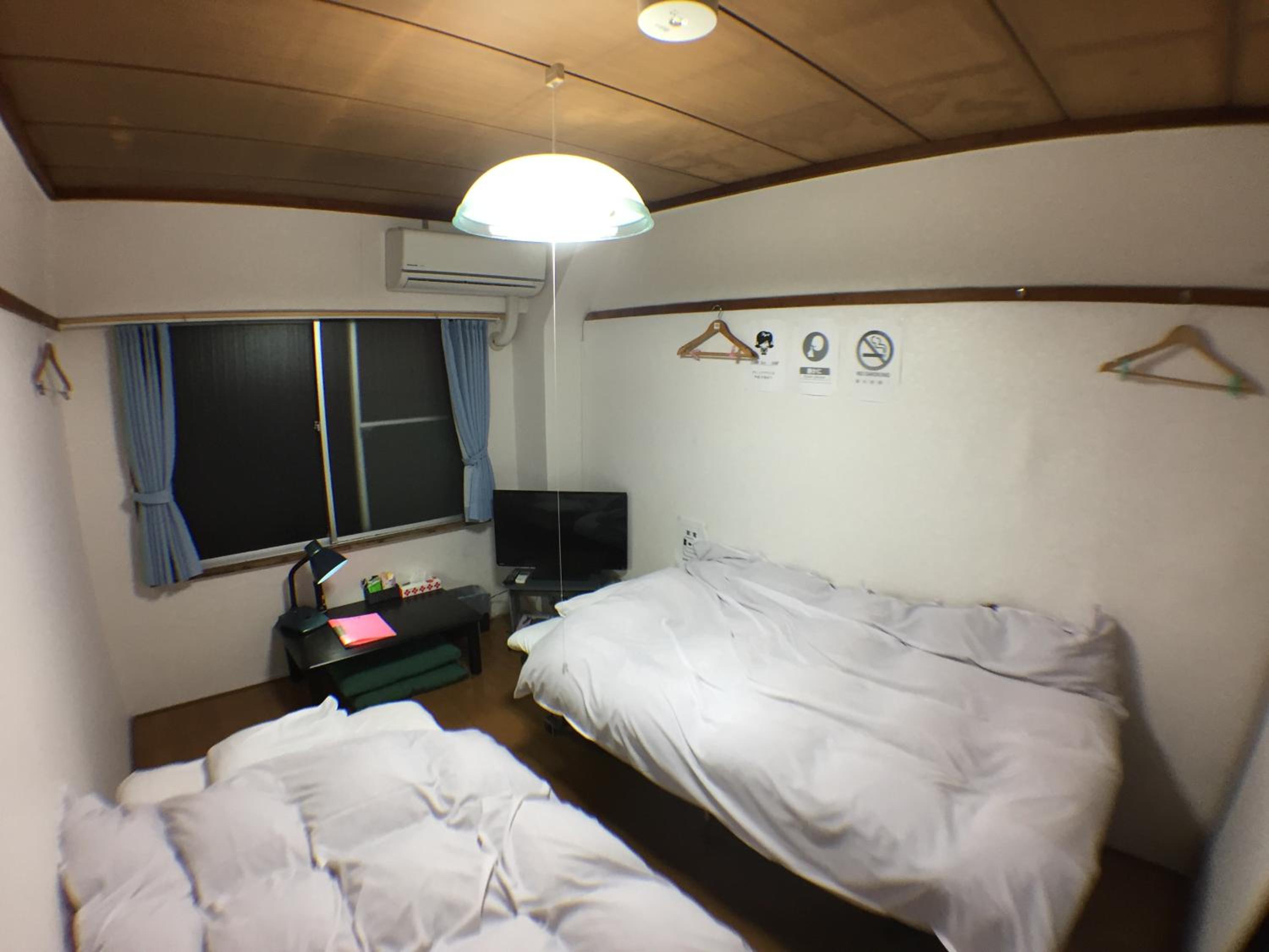 One-Bedroom Apartment - Photo 3